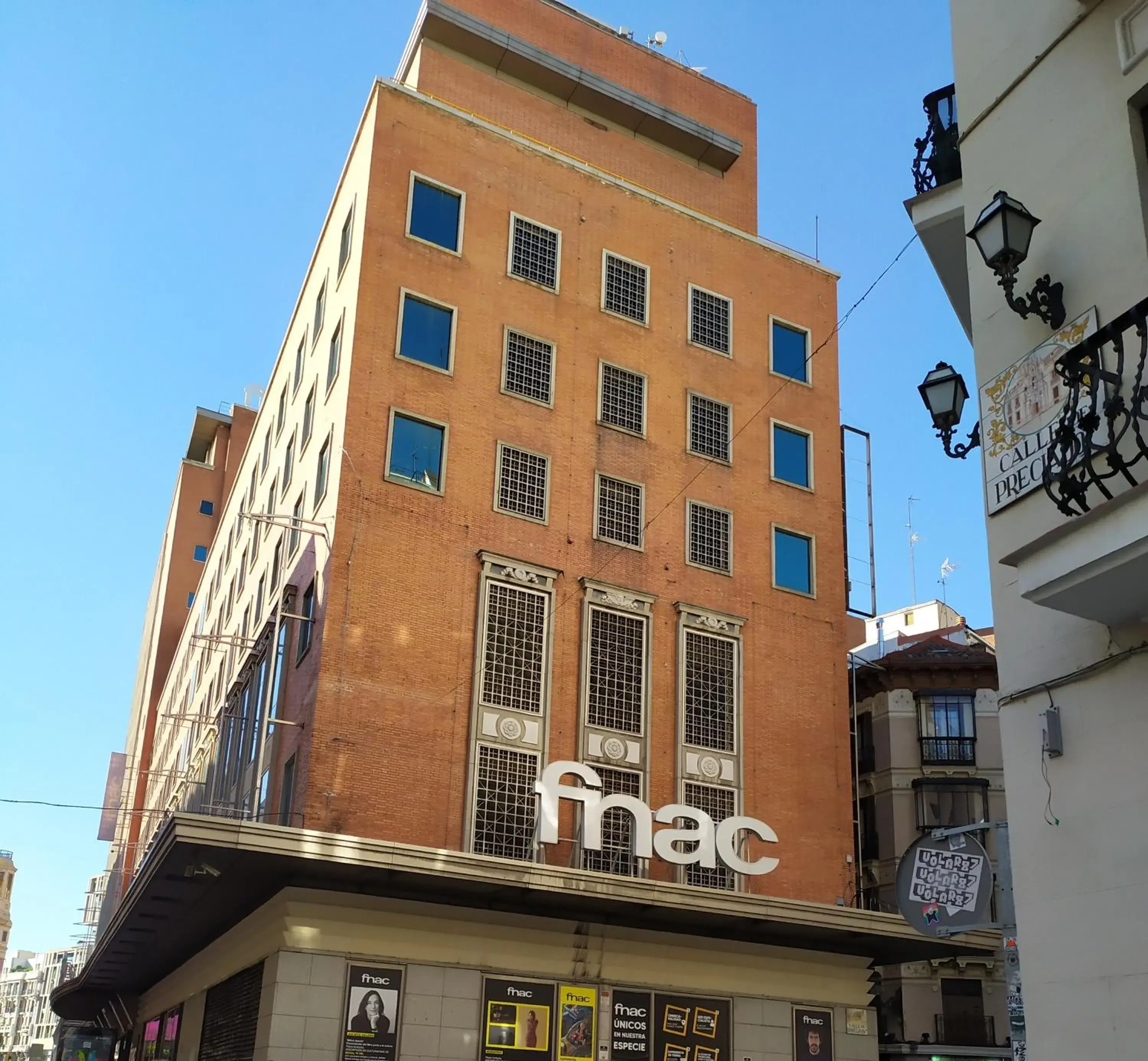 Nearby landmark in Hostal Inn Madrid