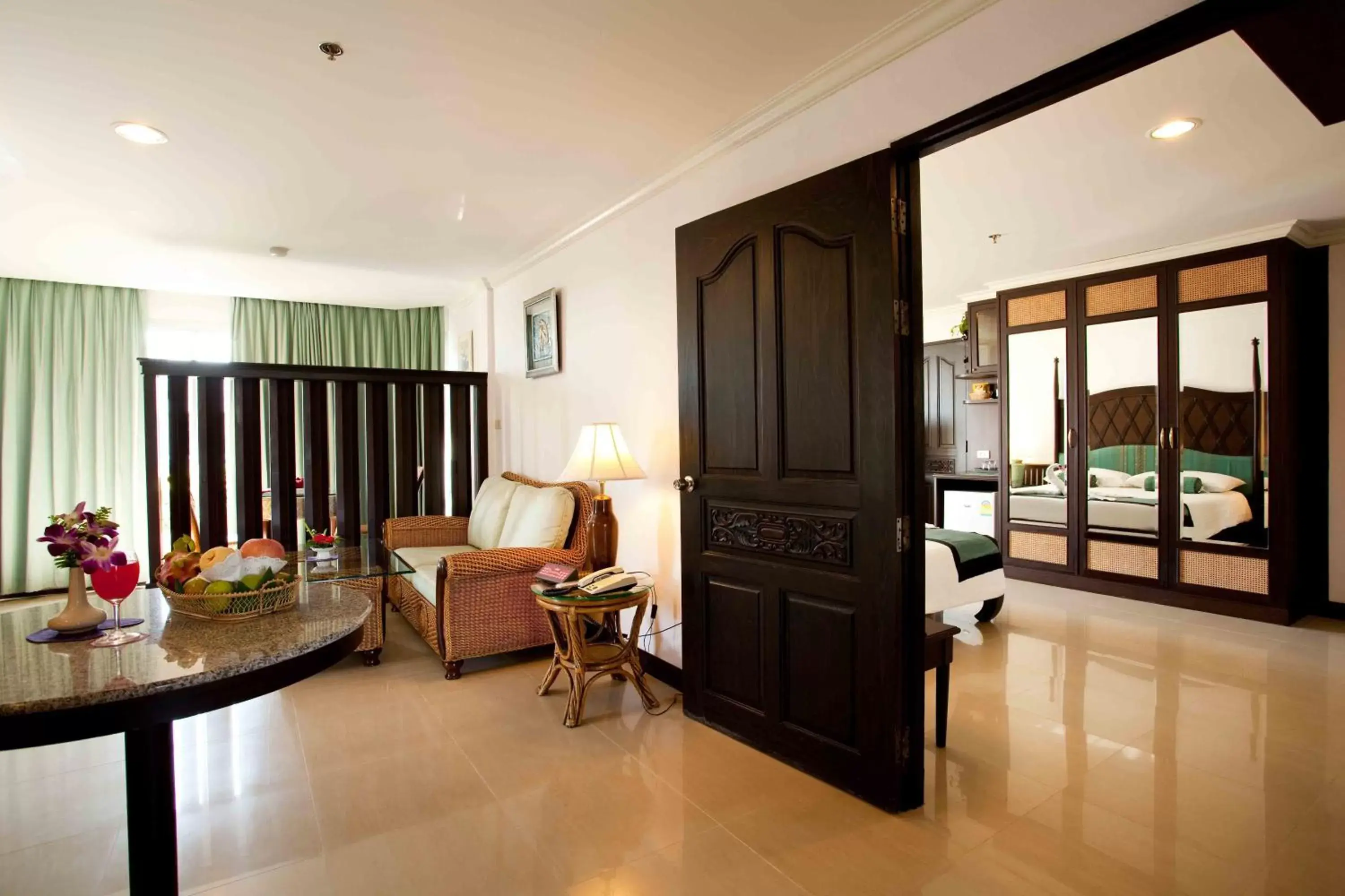 Living room, Seating Area in Methavalai Hotel