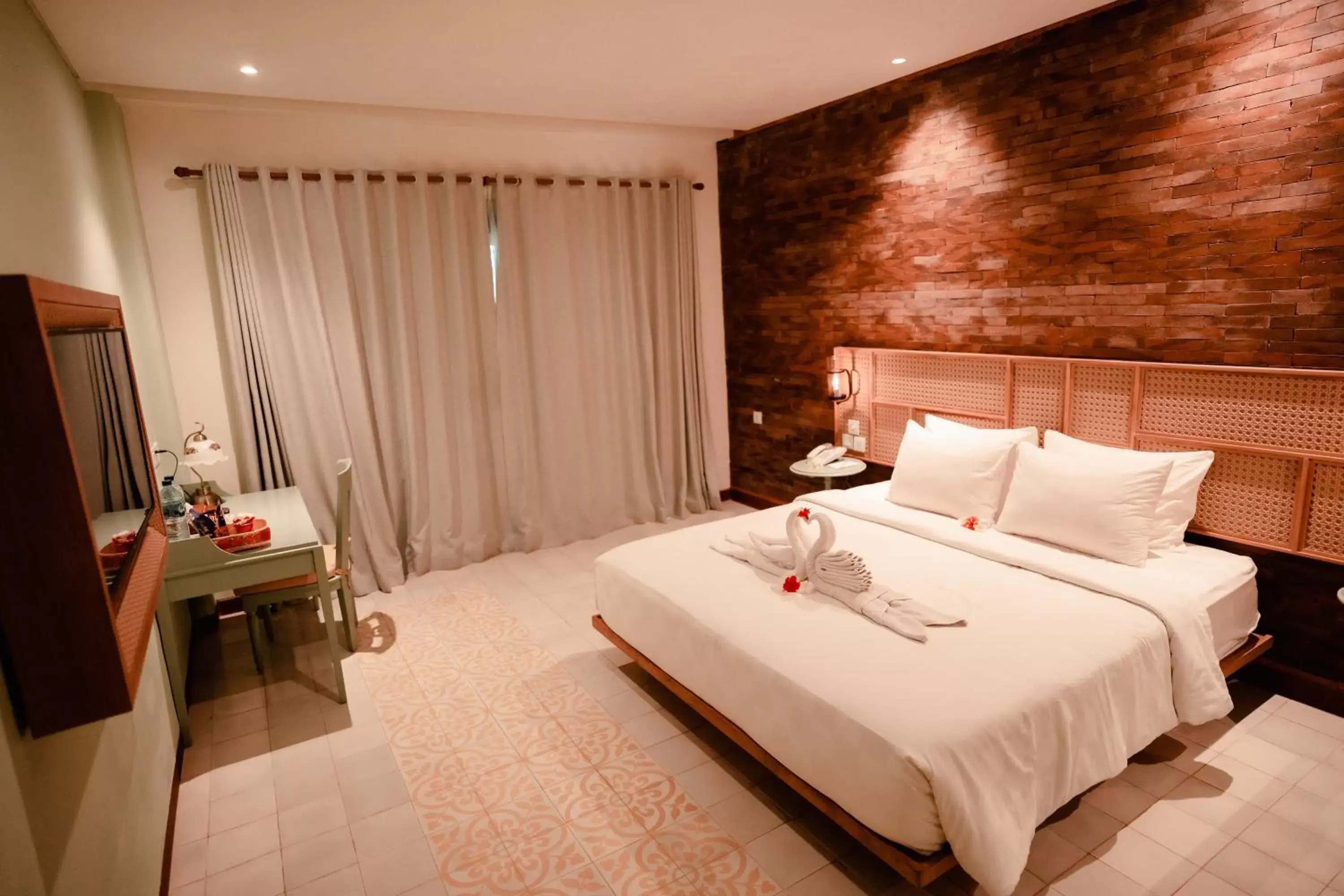 Bedroom, Bed in Fourteen Roses Boutique Hotel, Kuta