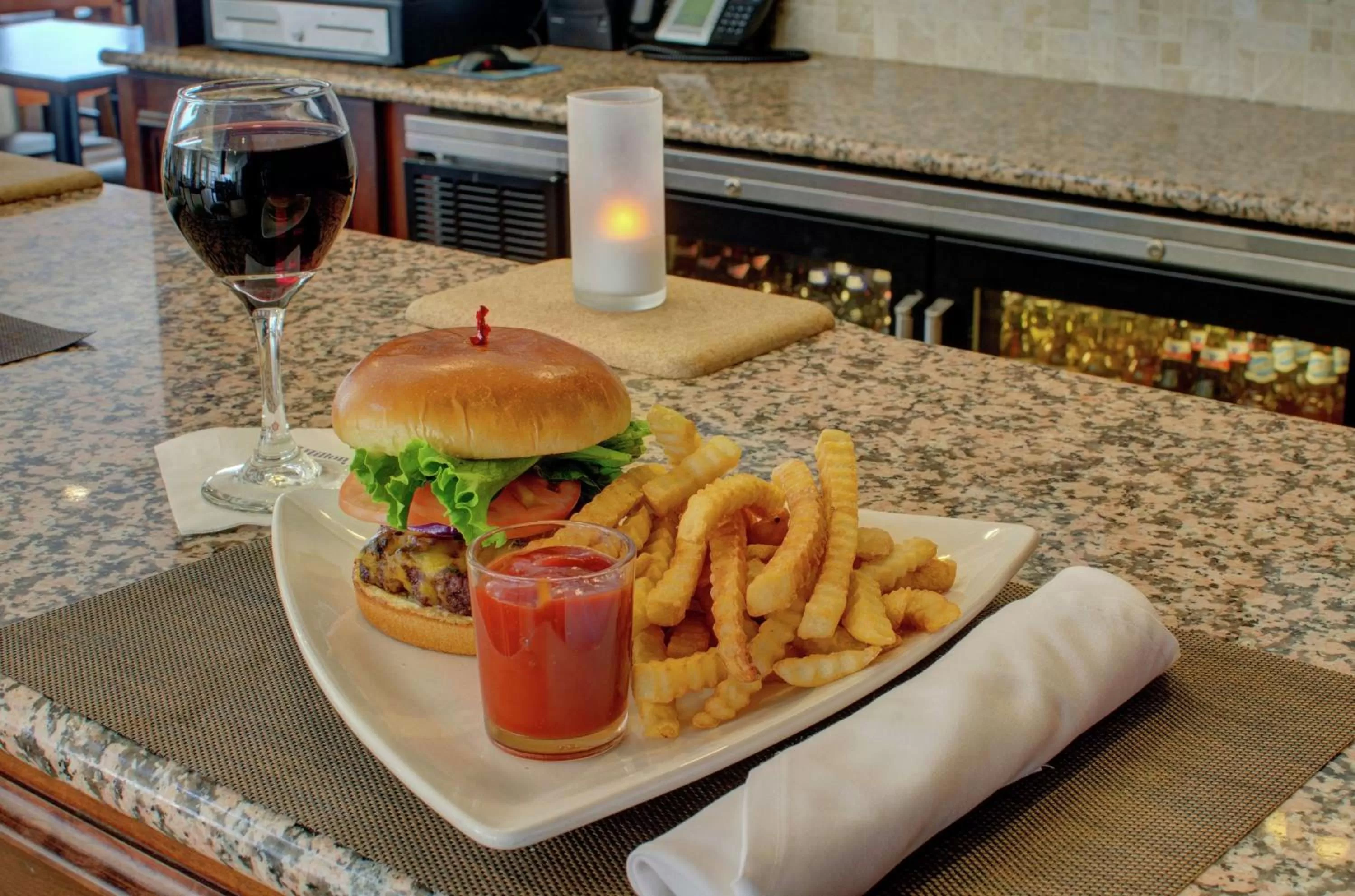 Restaurant/places to eat in Hilton Garden Inn Norwalk