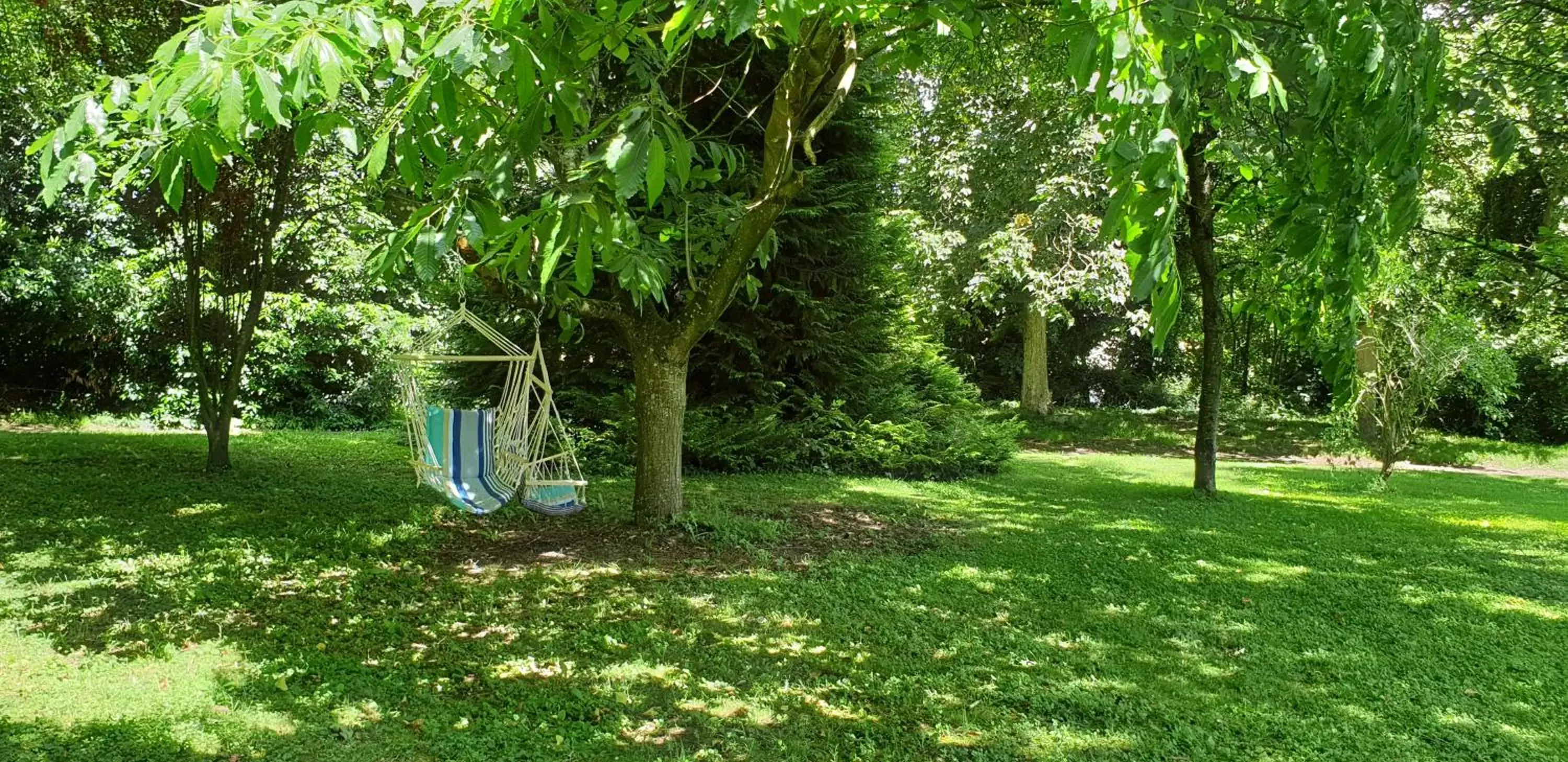 Garden in Cosy Er Lann Chambres d'Hôtes