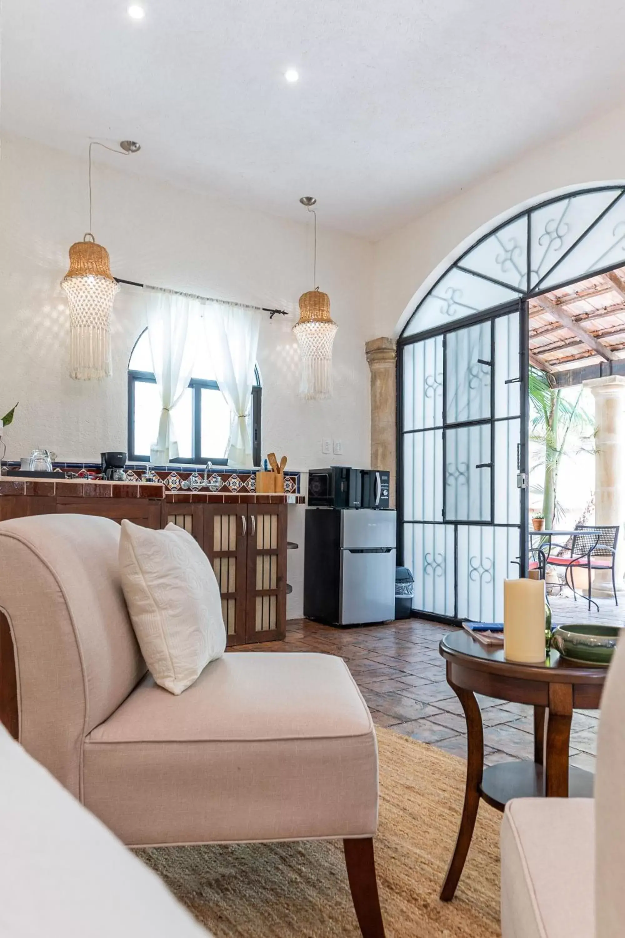 Kitchen or kitchenette, Seating Area in Casa Dos Lirios Hotel Boutique