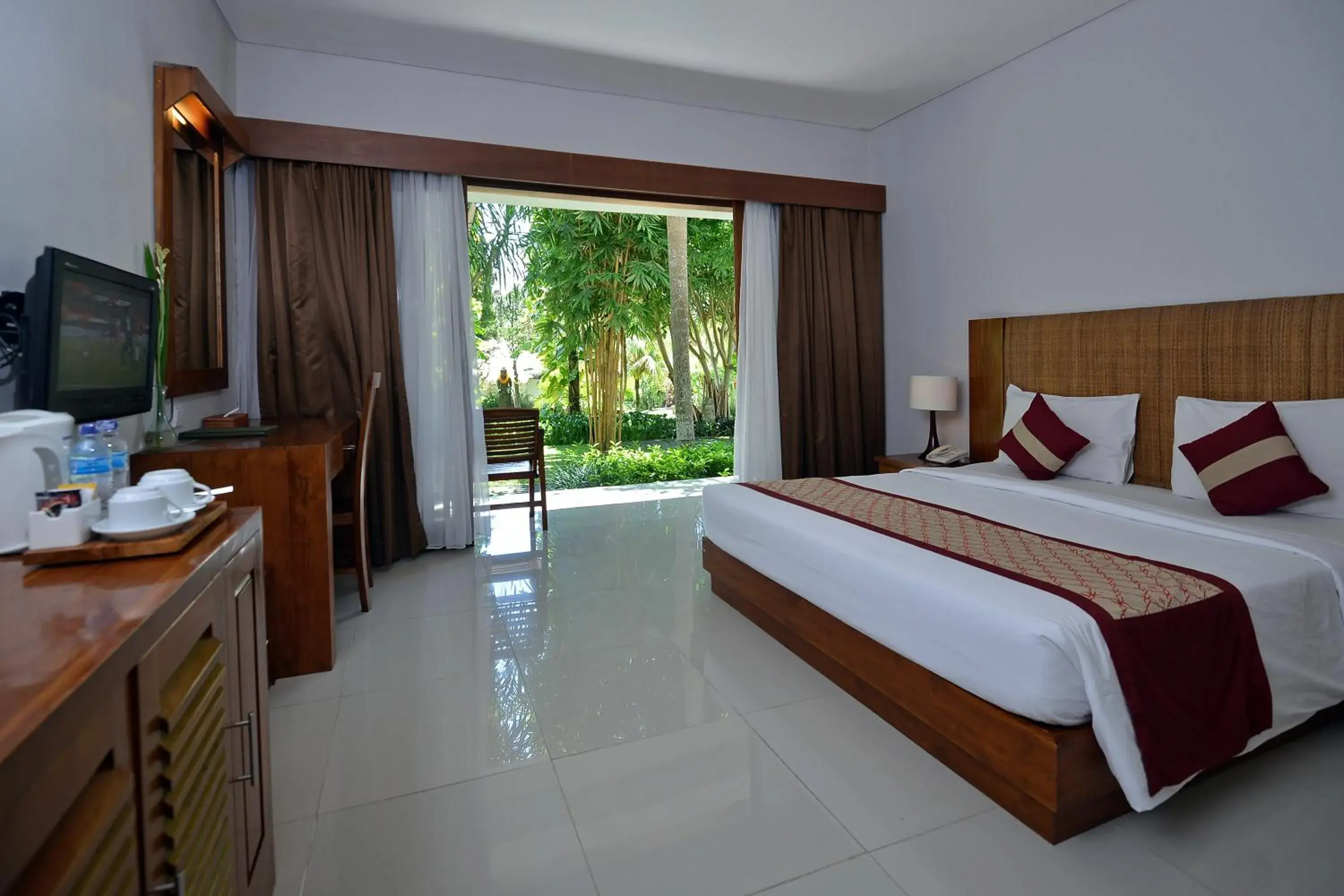 Bedroom, Bed in Pertiwi Resort & Spa