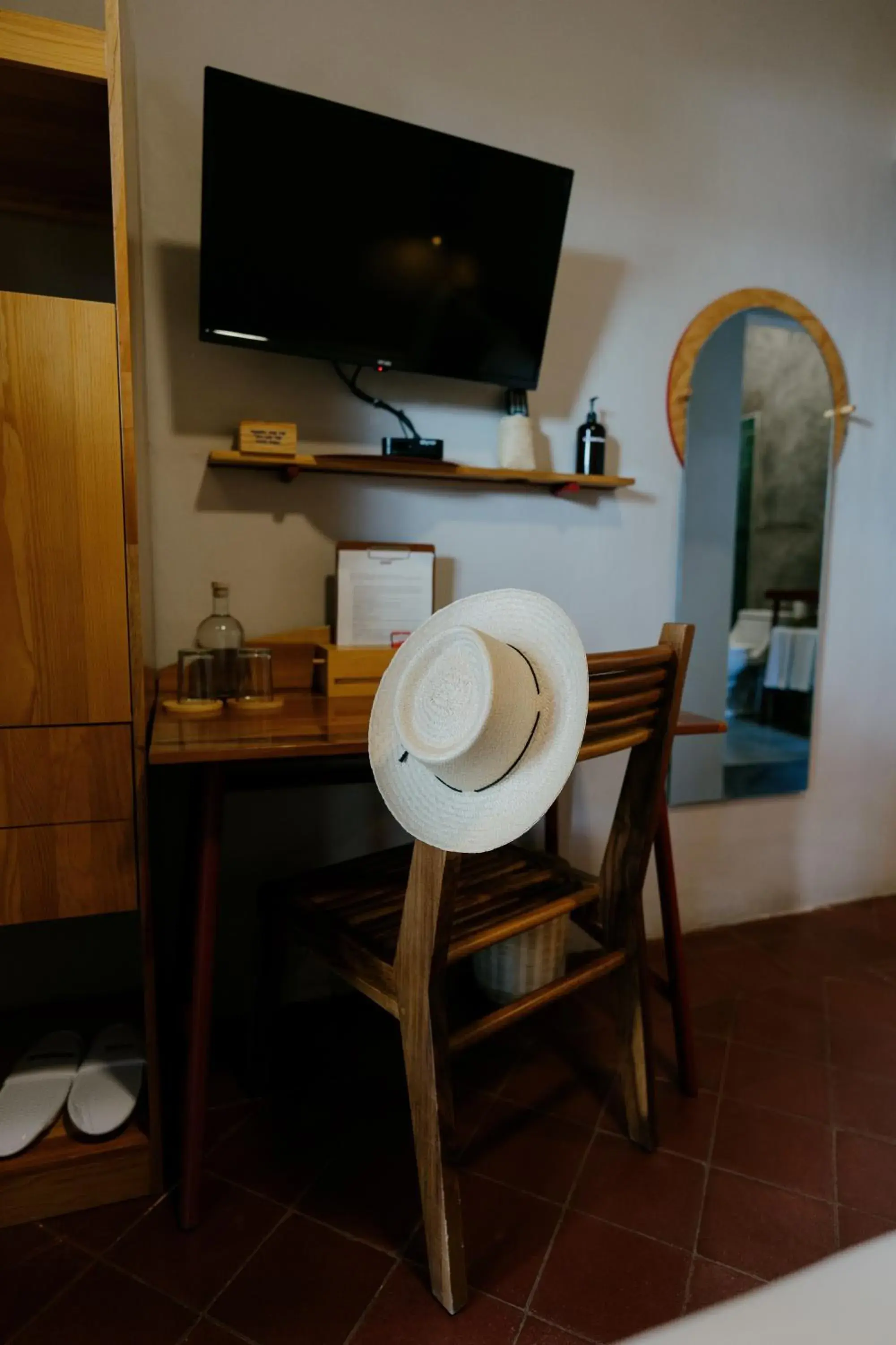 Living room, TV/Entertainment Center in GRANA B&B