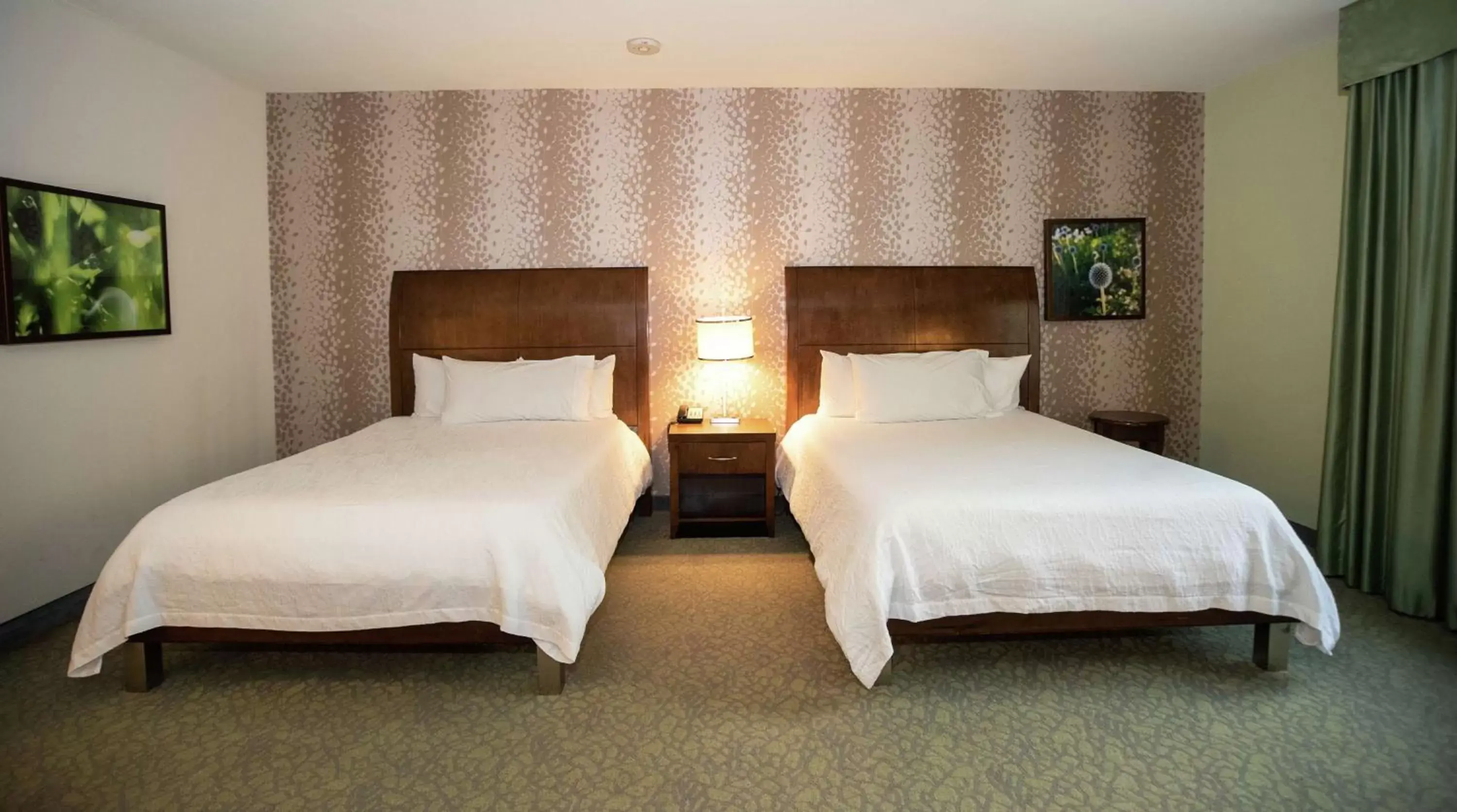 Bed in Hilton Garden Inn Covington/Mandeville