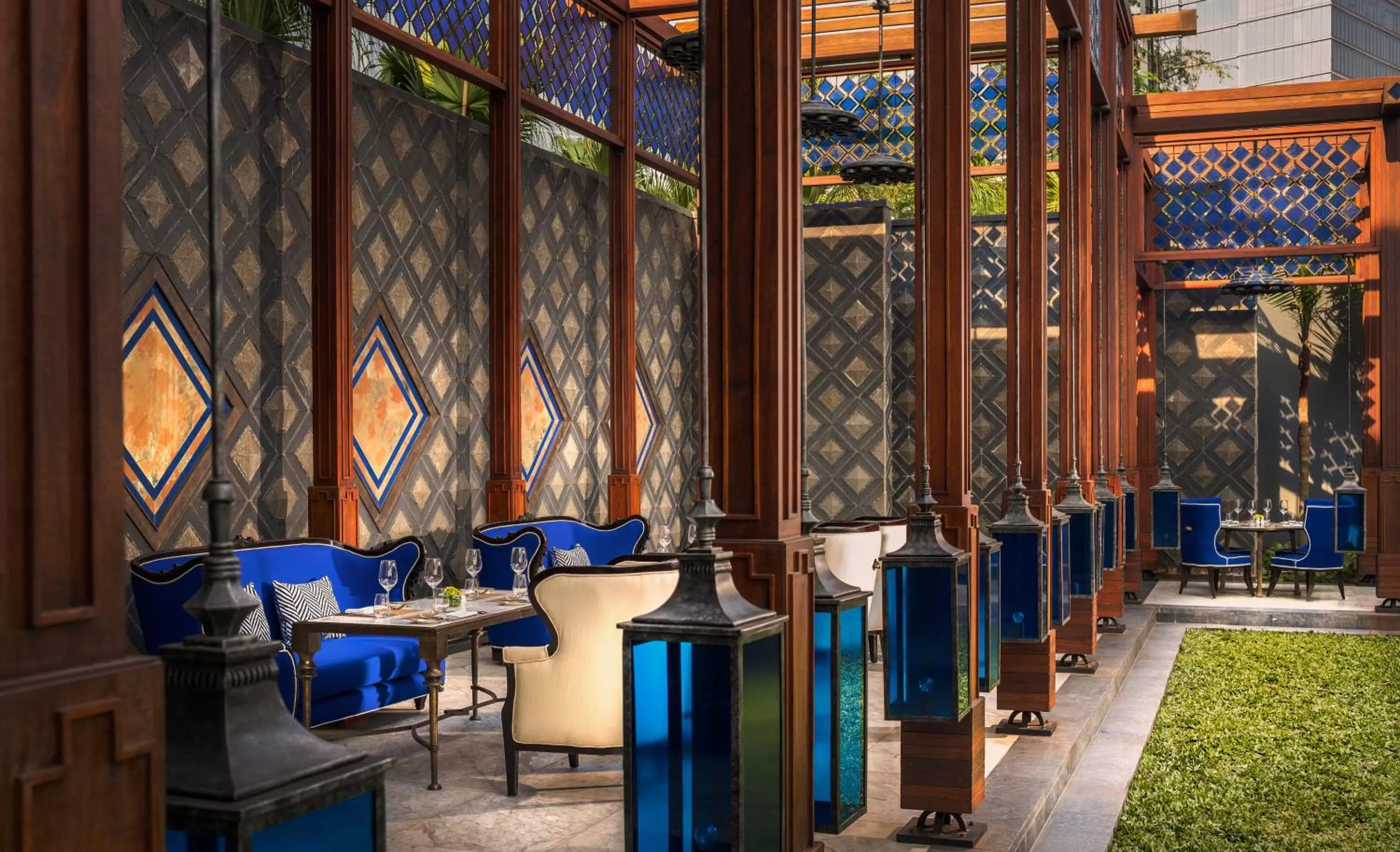 Restaurant/places to eat in Four Seasons Hotel Jakarta