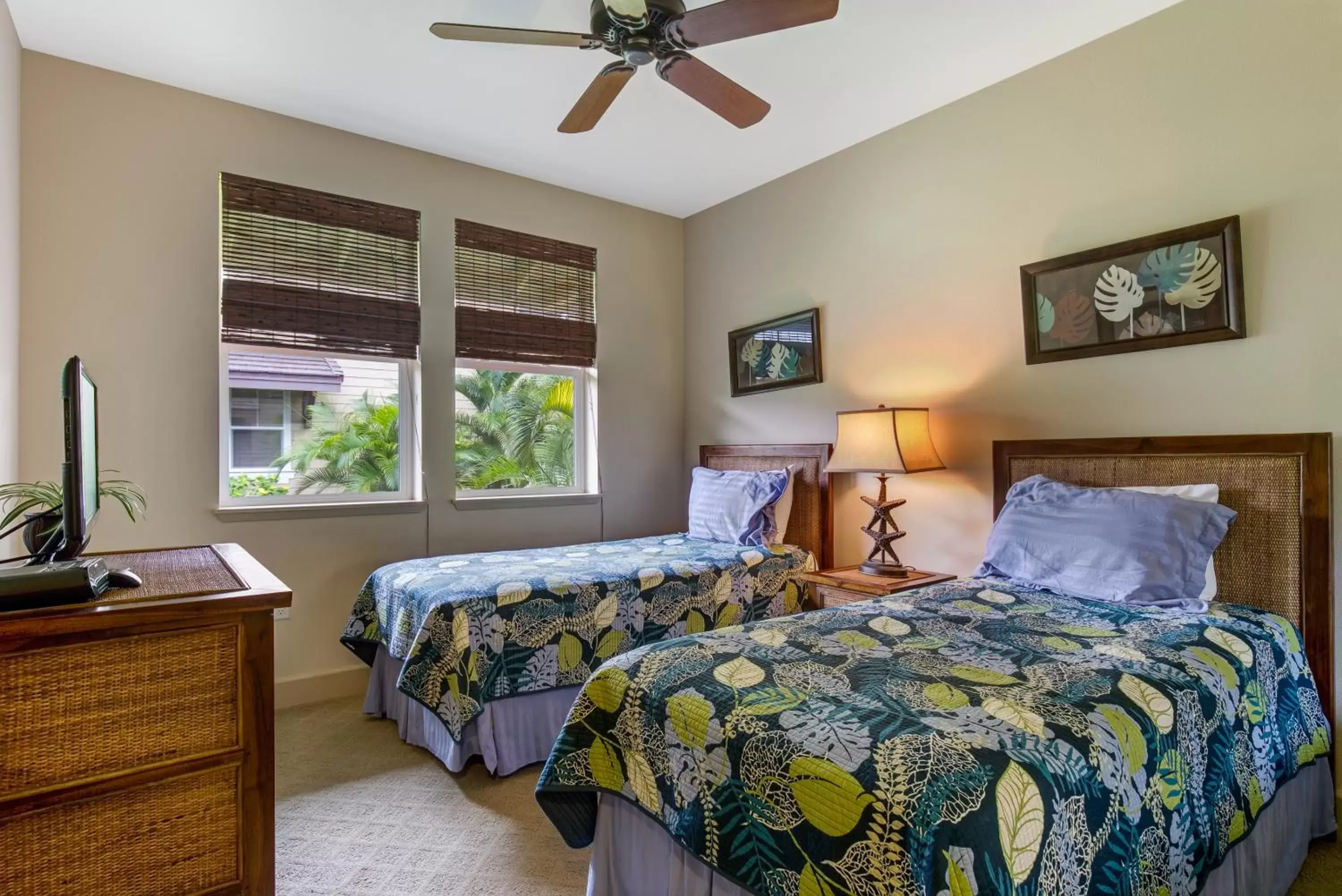 Bedroom, Bed in Castle Halii Kai at Waikoloa
