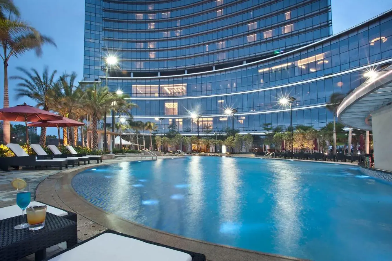 Swimming pool in Crowne Plaza Huizhou by IHG Swimming pool in Crowne Plaza Huizhou by IHG