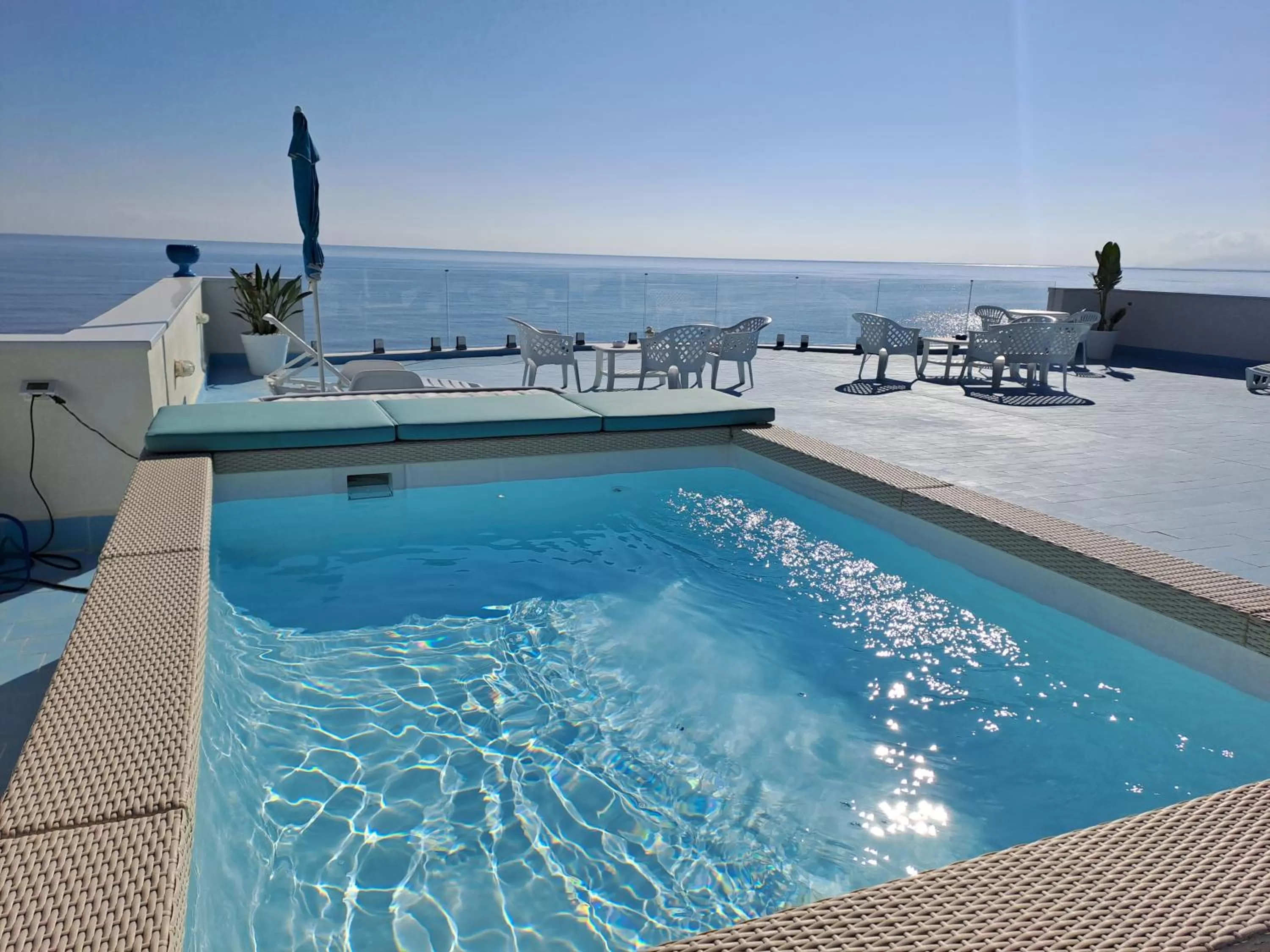 Swimming Pool in La Luna sul Mare - Relax & Sea