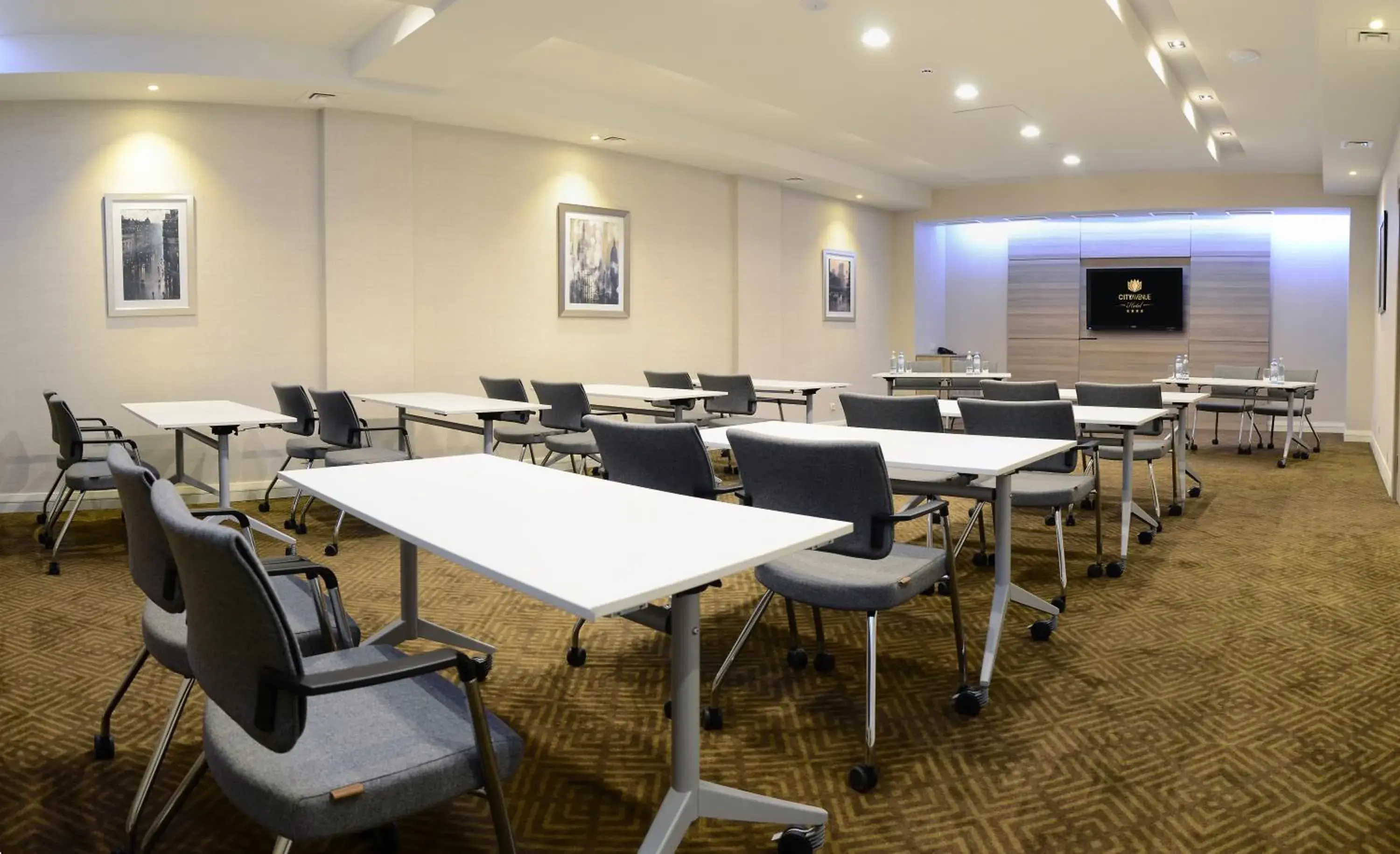 Business facilities in City Avenue Hotel