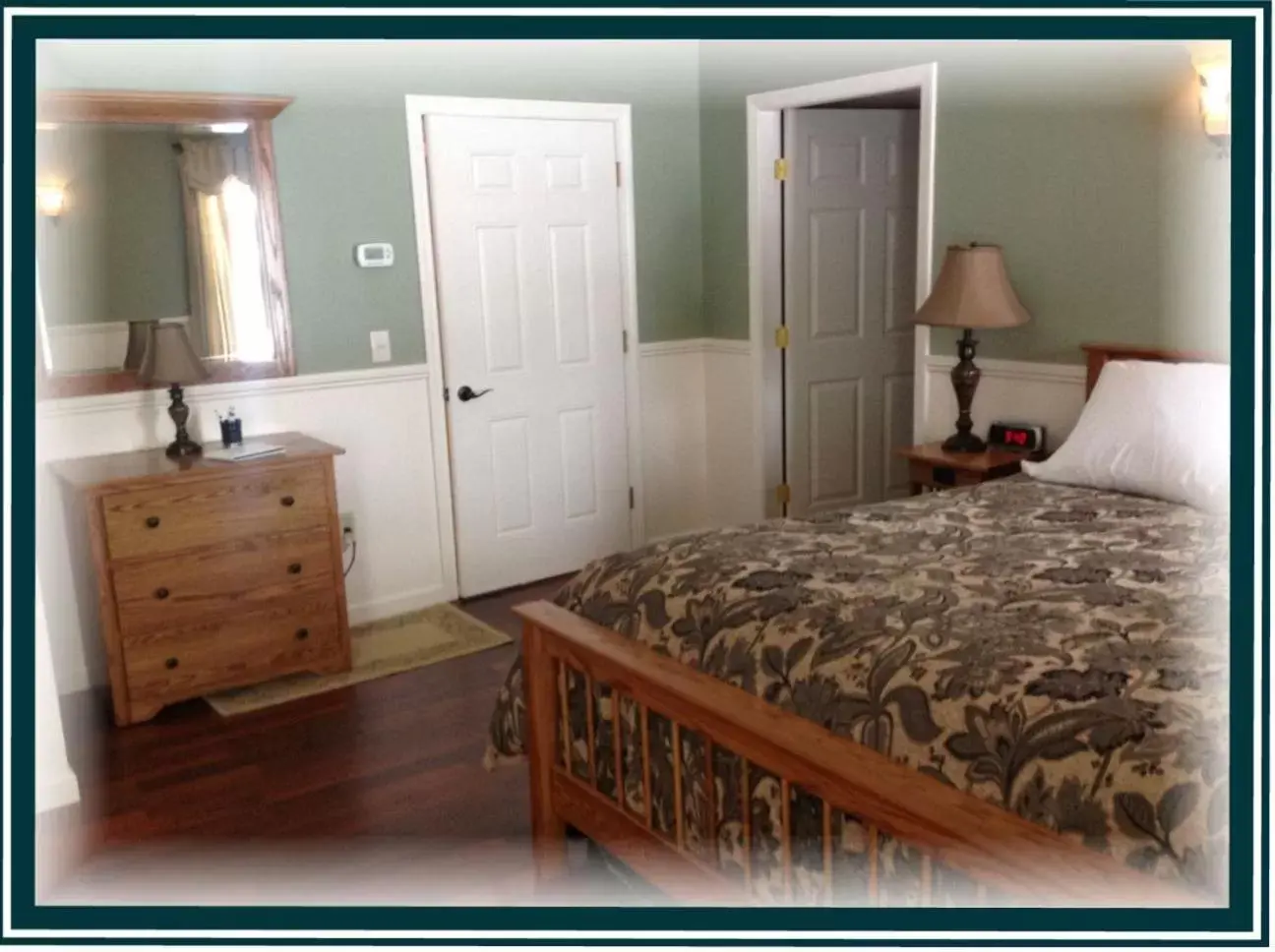 Bed in Boardwalk Inn