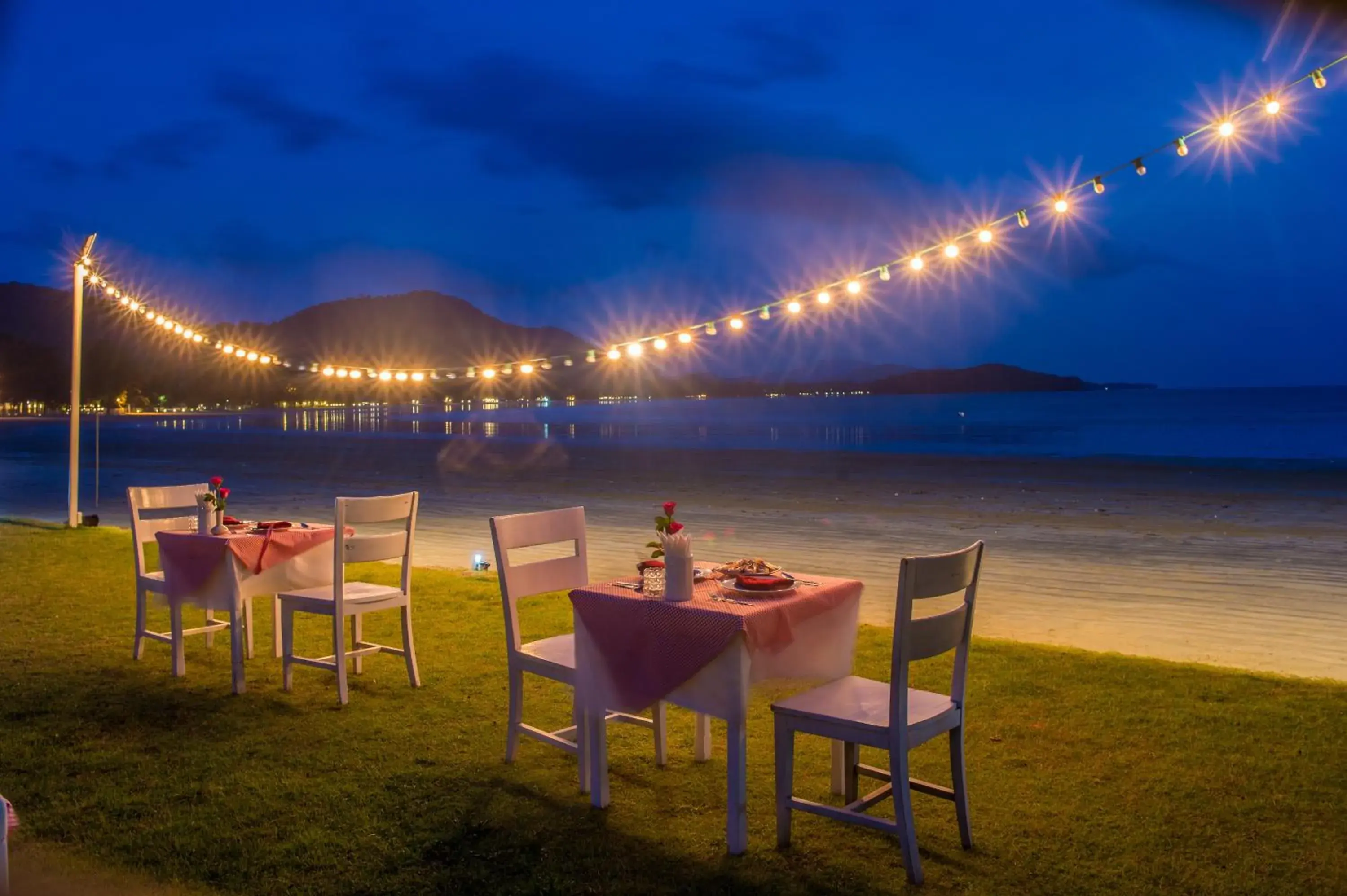 Restaurant/places to eat in Twin Bay Resort - SHA Extra Plus