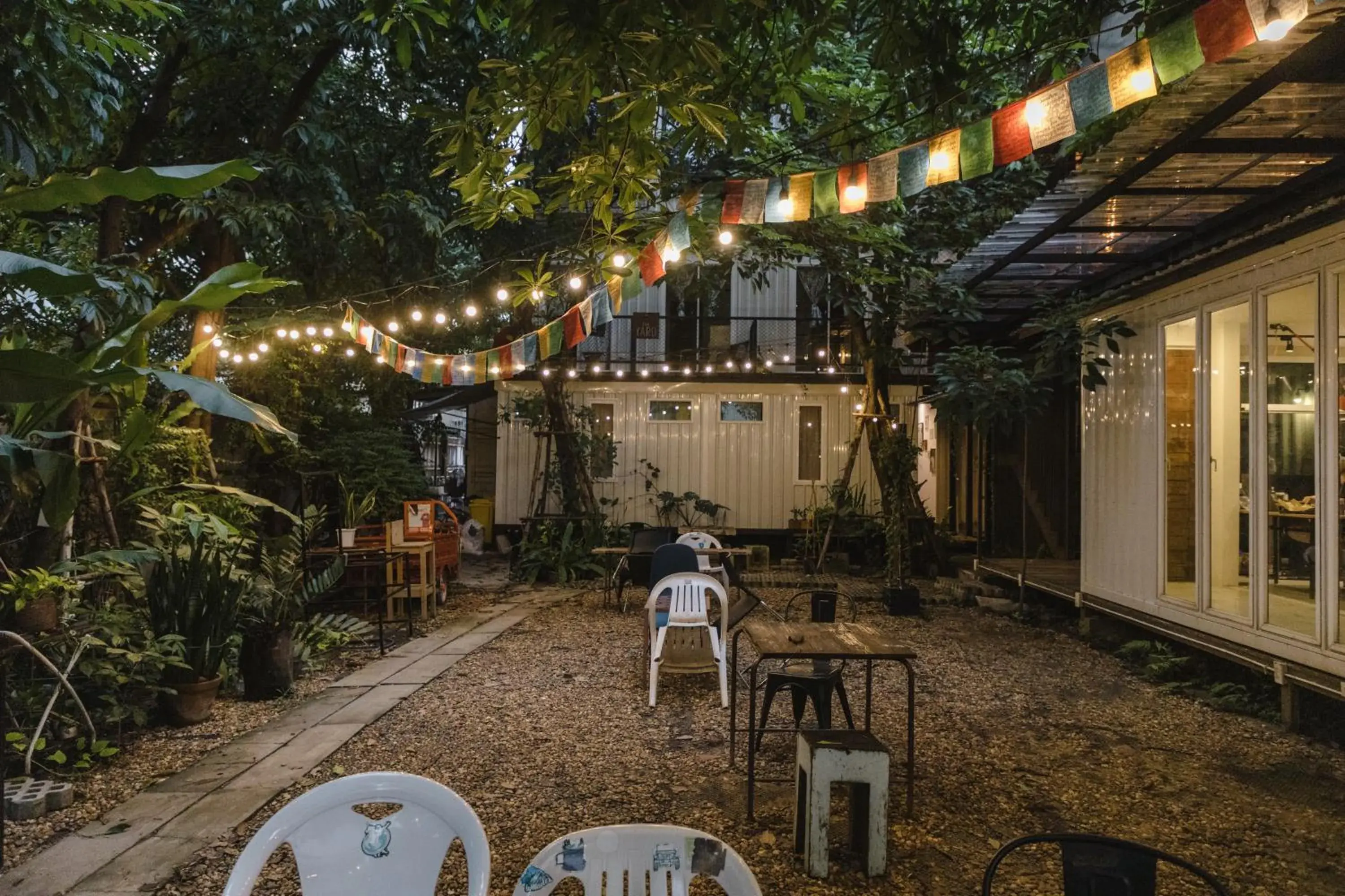 Night, Restaurant/Places to Eat in The Yard Hostel Bangkok