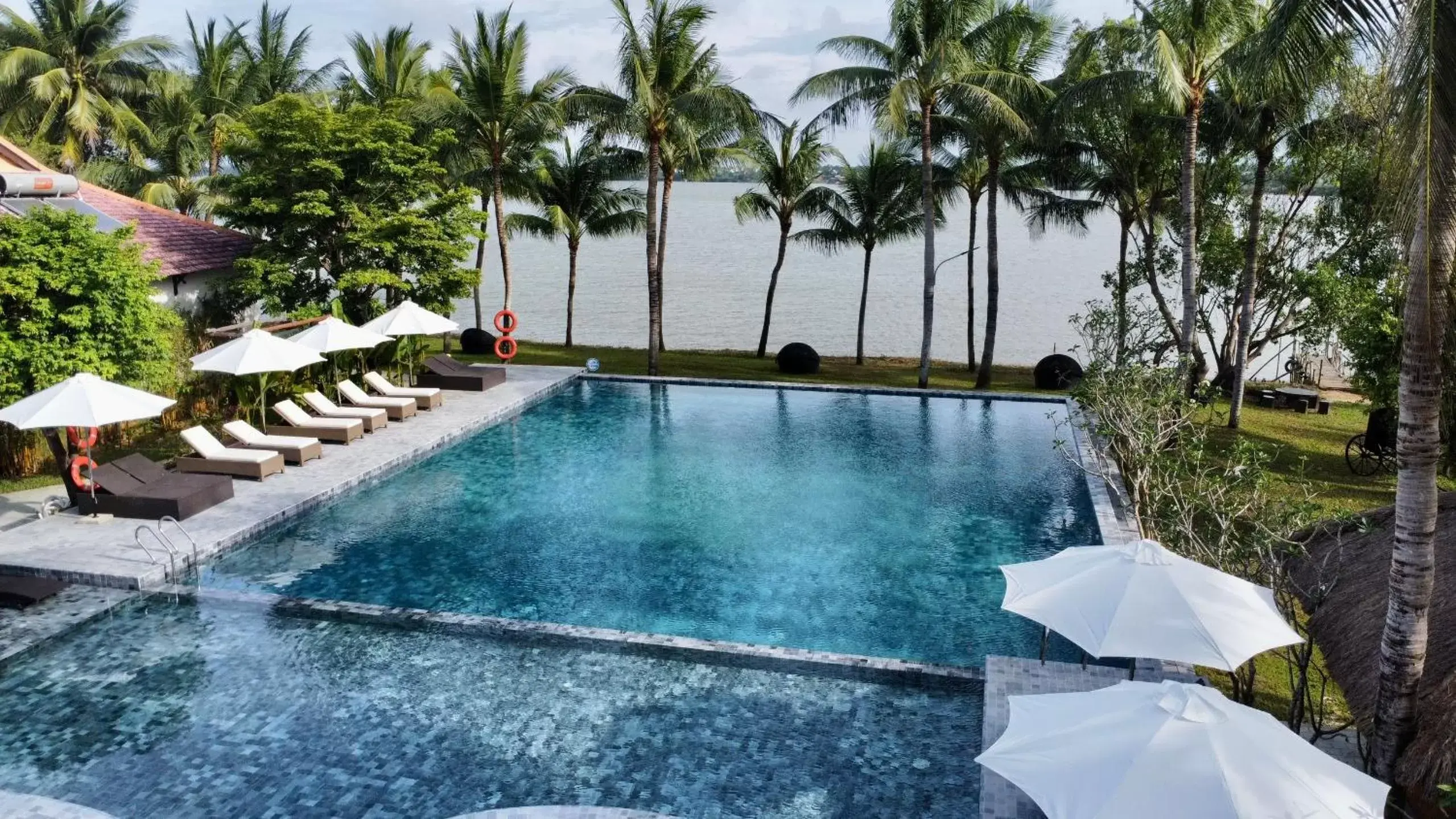 Swimming Pool in Vinh Hung Riverside Resort & Spa