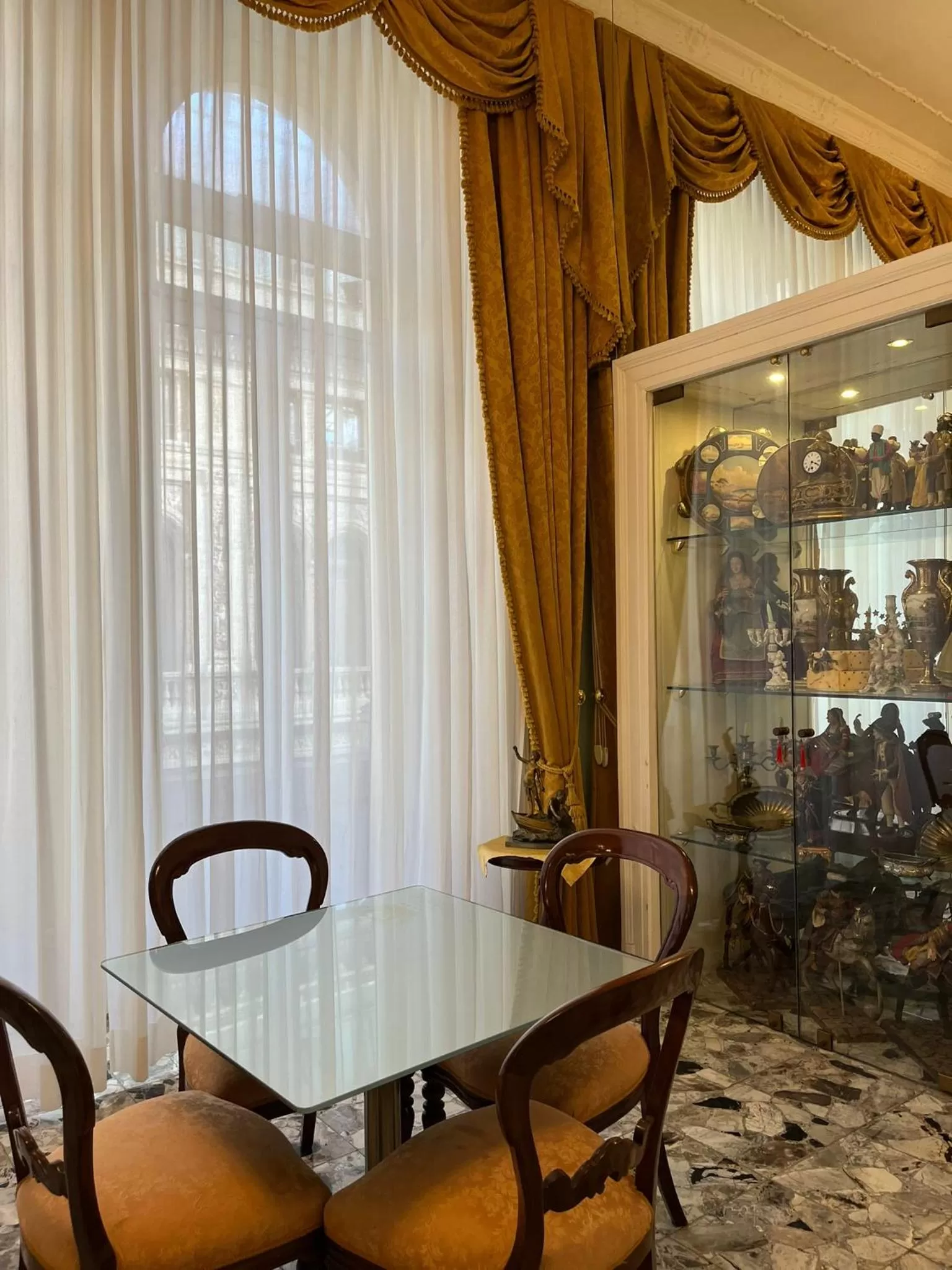 Living room in B&B Art Suite Santa Brigida