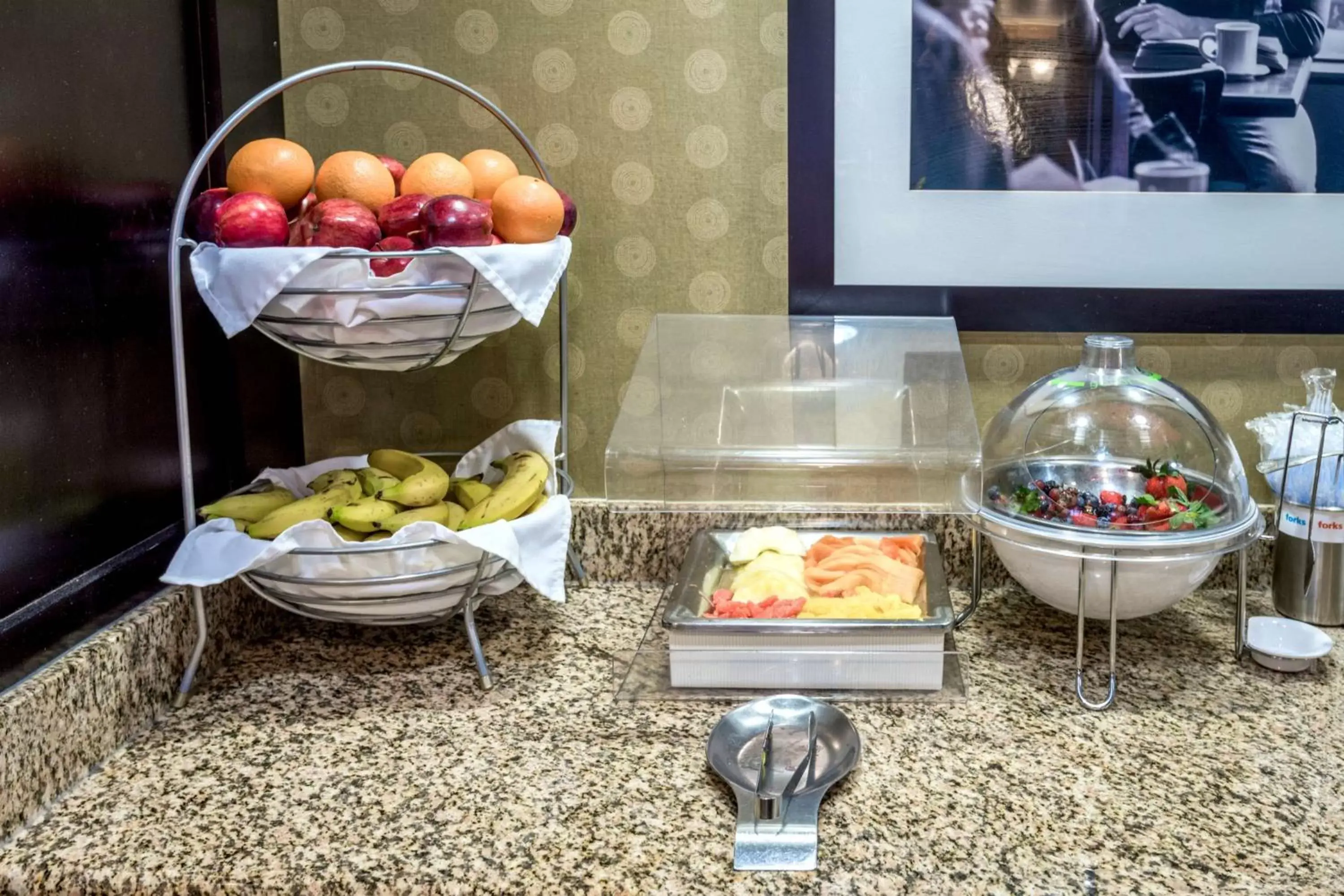 Dining area, Food in Hampton Inn & Suites Montgomery-Downtown