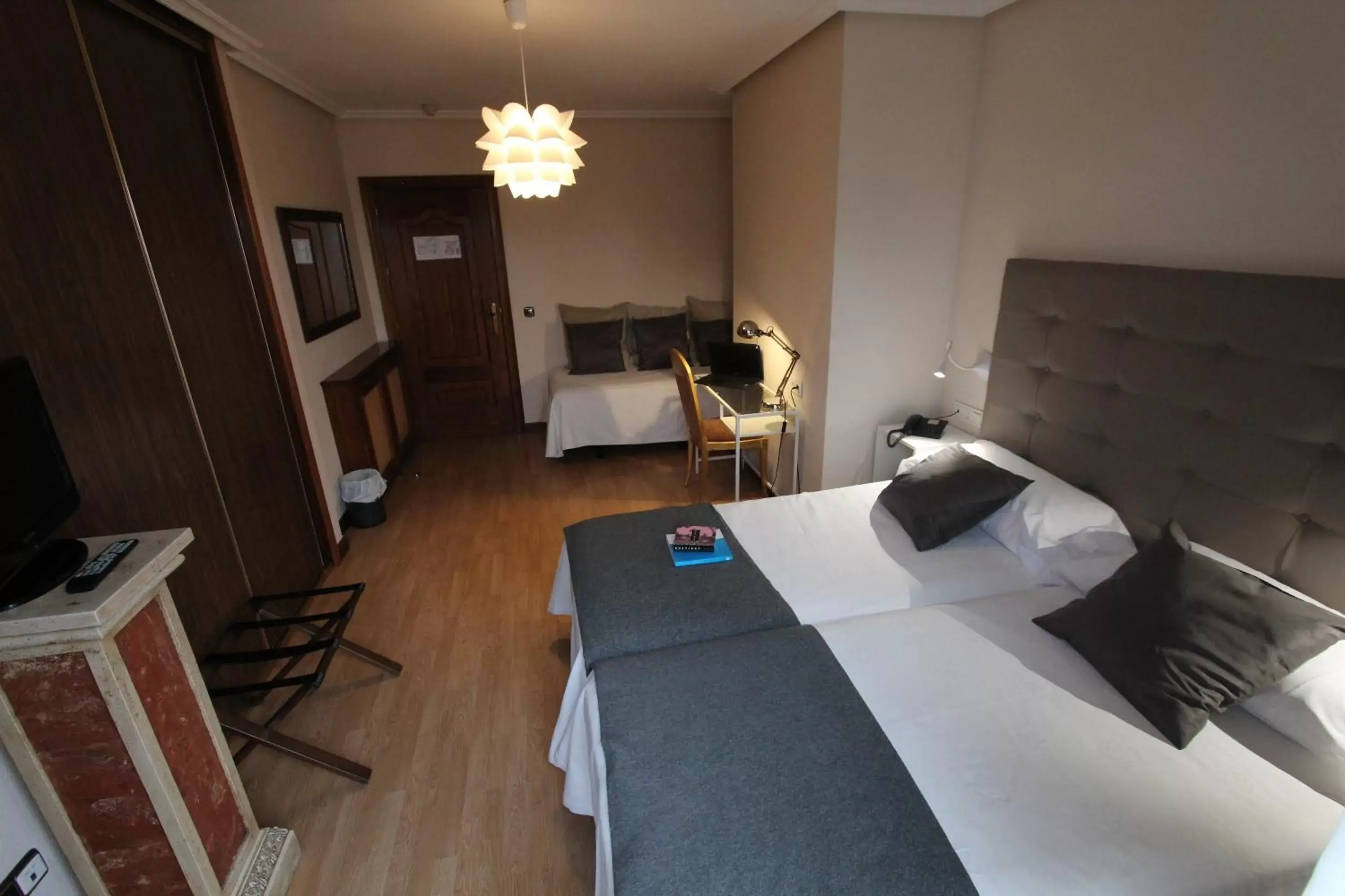 Photo of the whole room, Bed in Hotel Eurowest