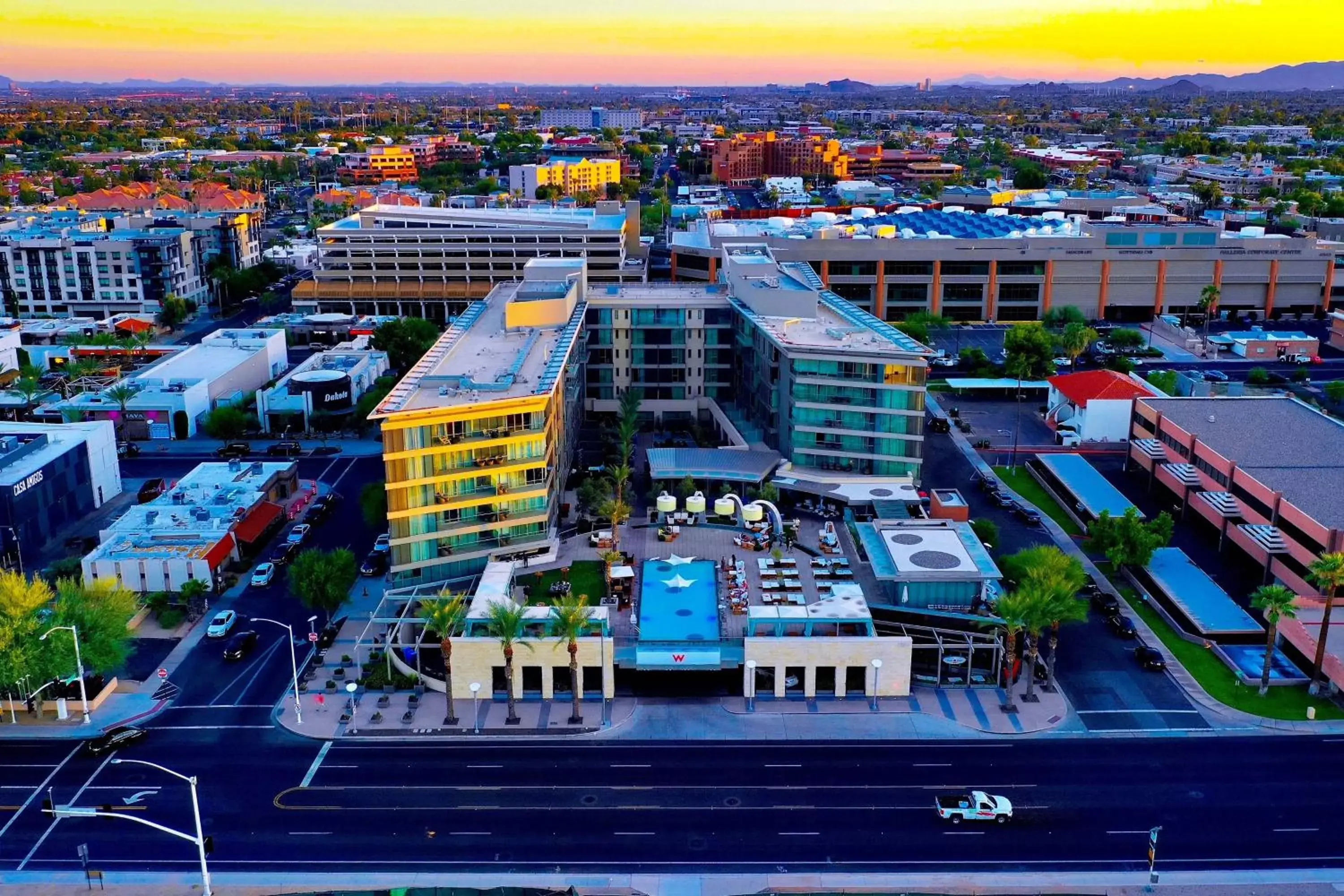 Property building, Bird's-eye View in W Scottsdale