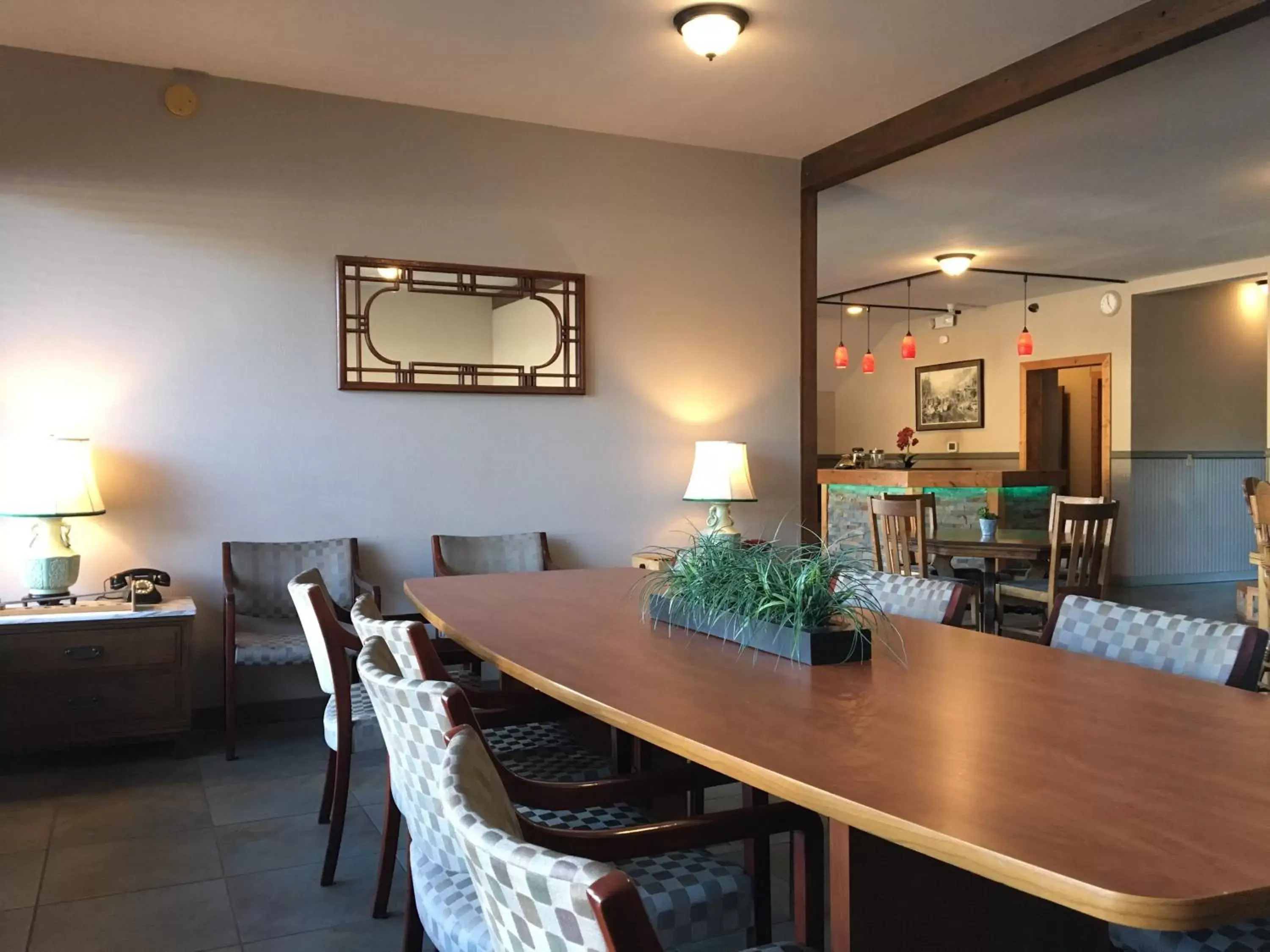 Dining Area in Timber Lodge Inn