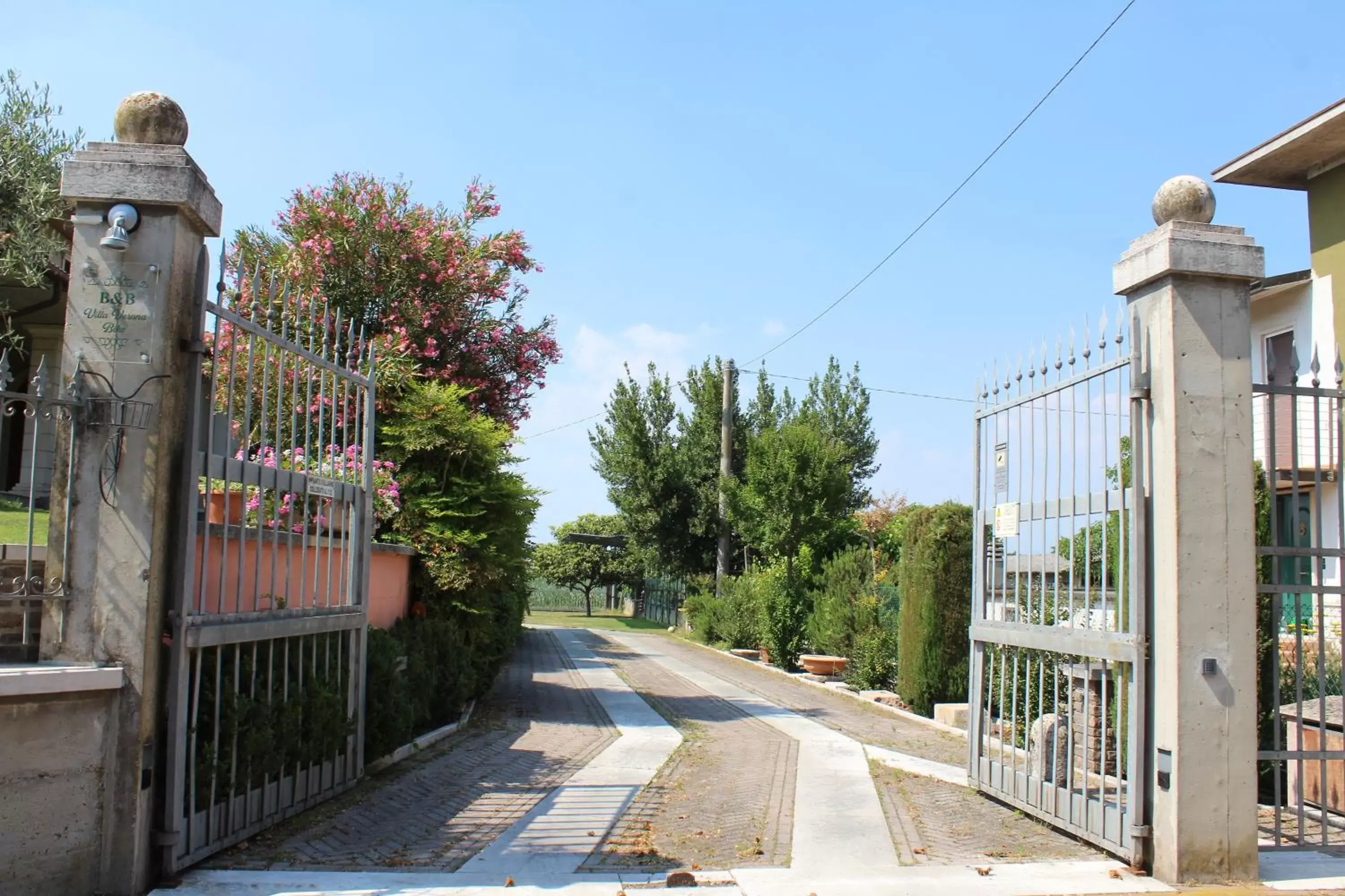 Street view in B&B Villa Verona Bike