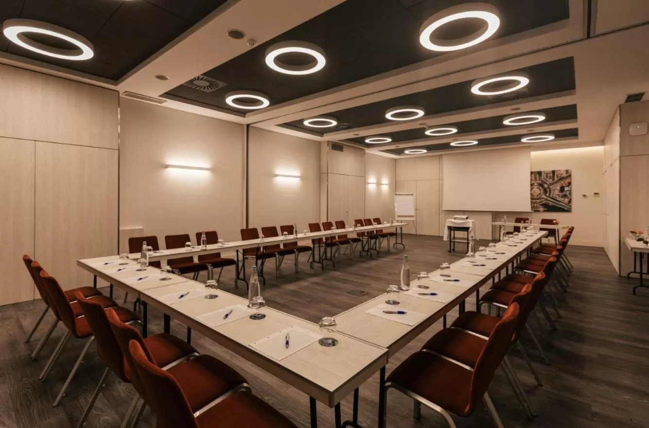 Seating area in Hotel Marques De Pombal