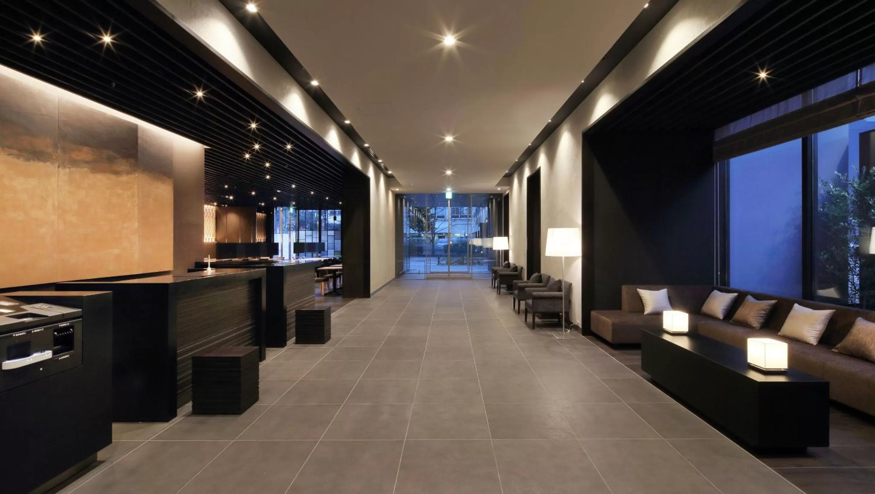 Lobby or reception in Sendai Washington Hotel