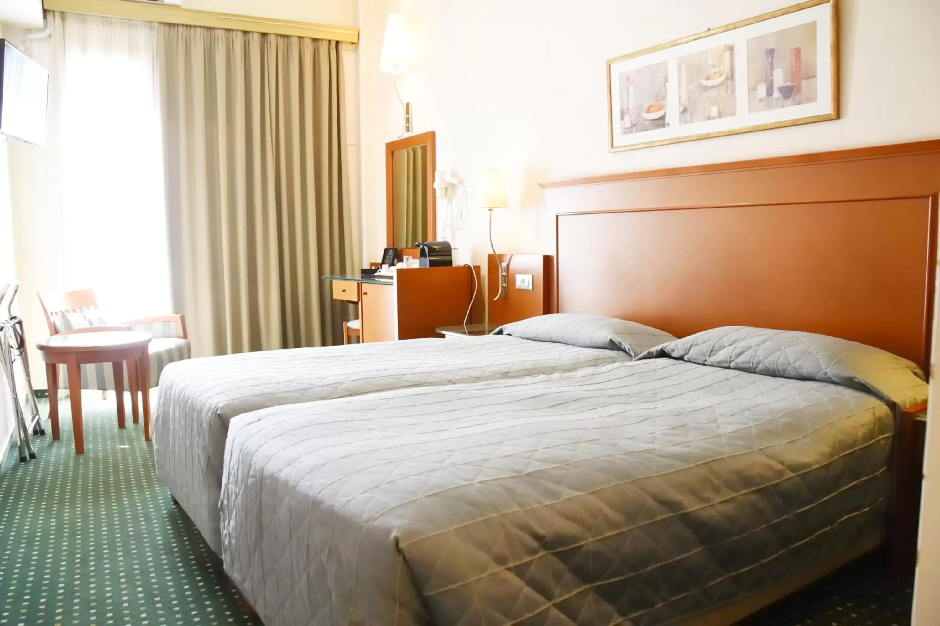Bedroom, Bed in Adrian Hotel