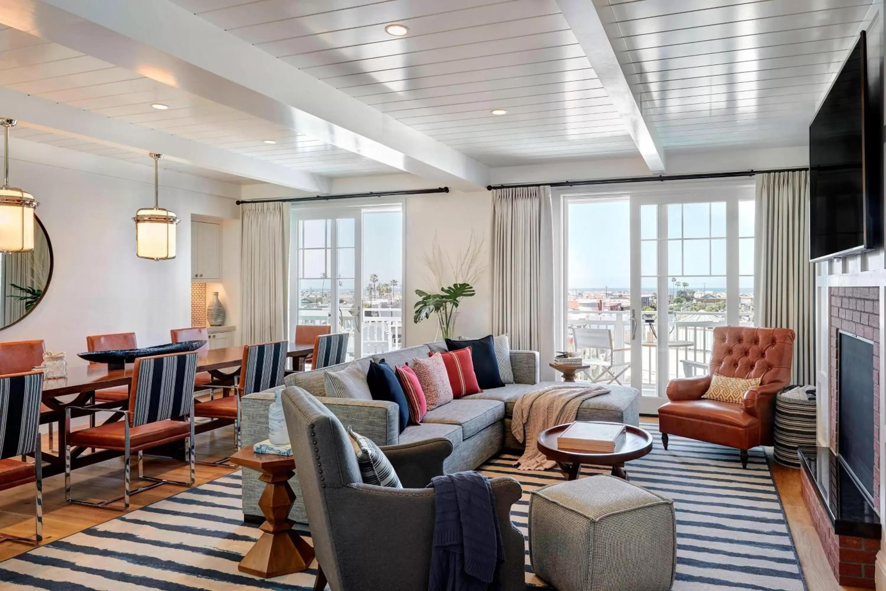 Living room in Lido House, Autograph Collection Living room in Lido House, Autograph Collection