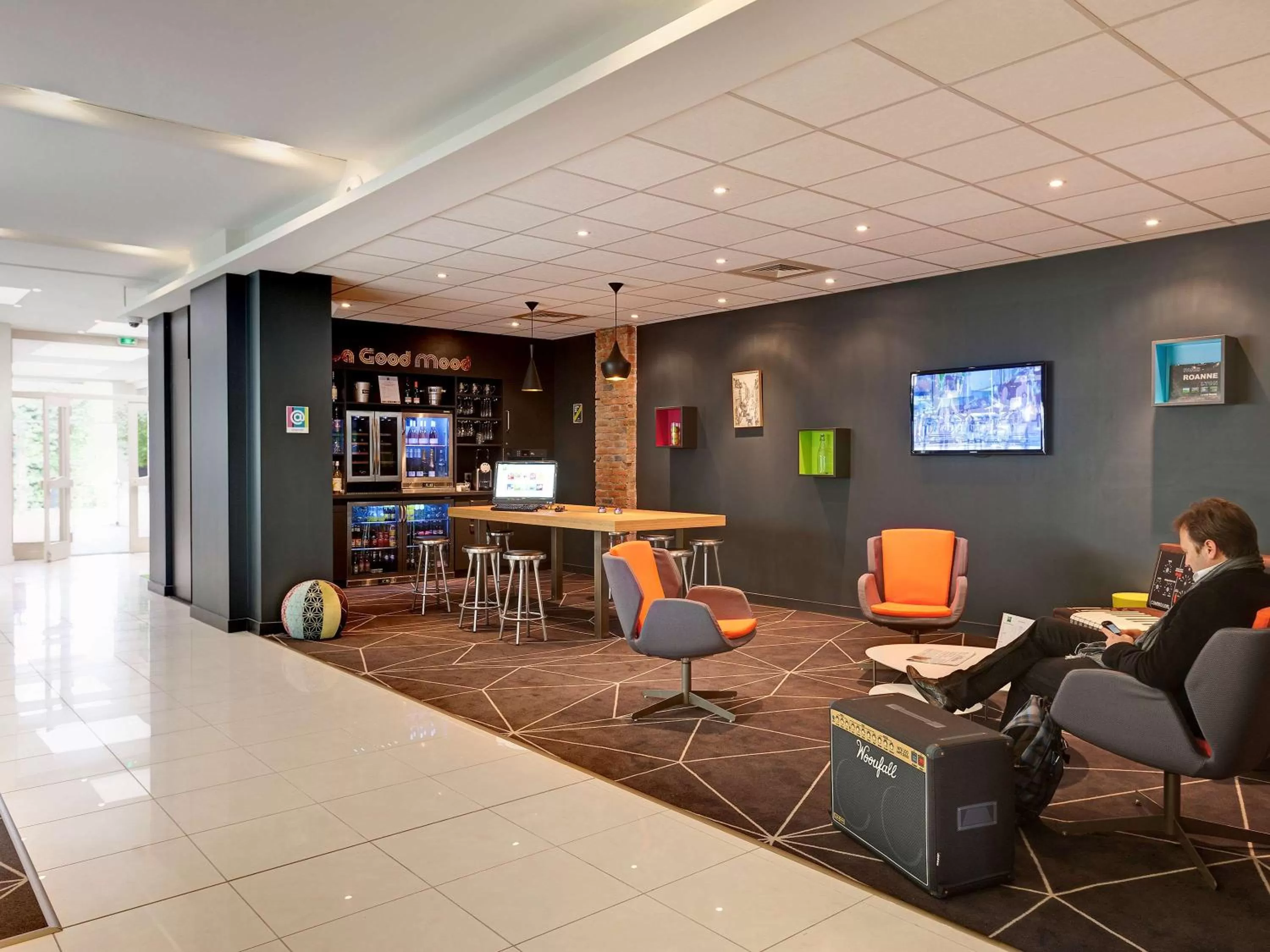 Lounge or bar in ibis Styles Roanne Centre Gare