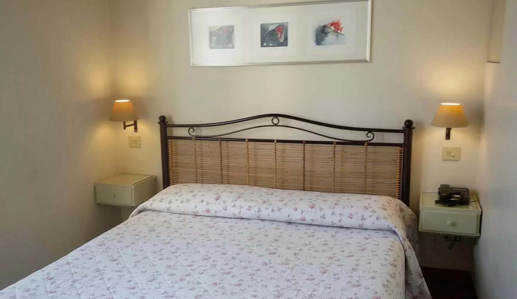 Bed in Lilium Boutique Hotel