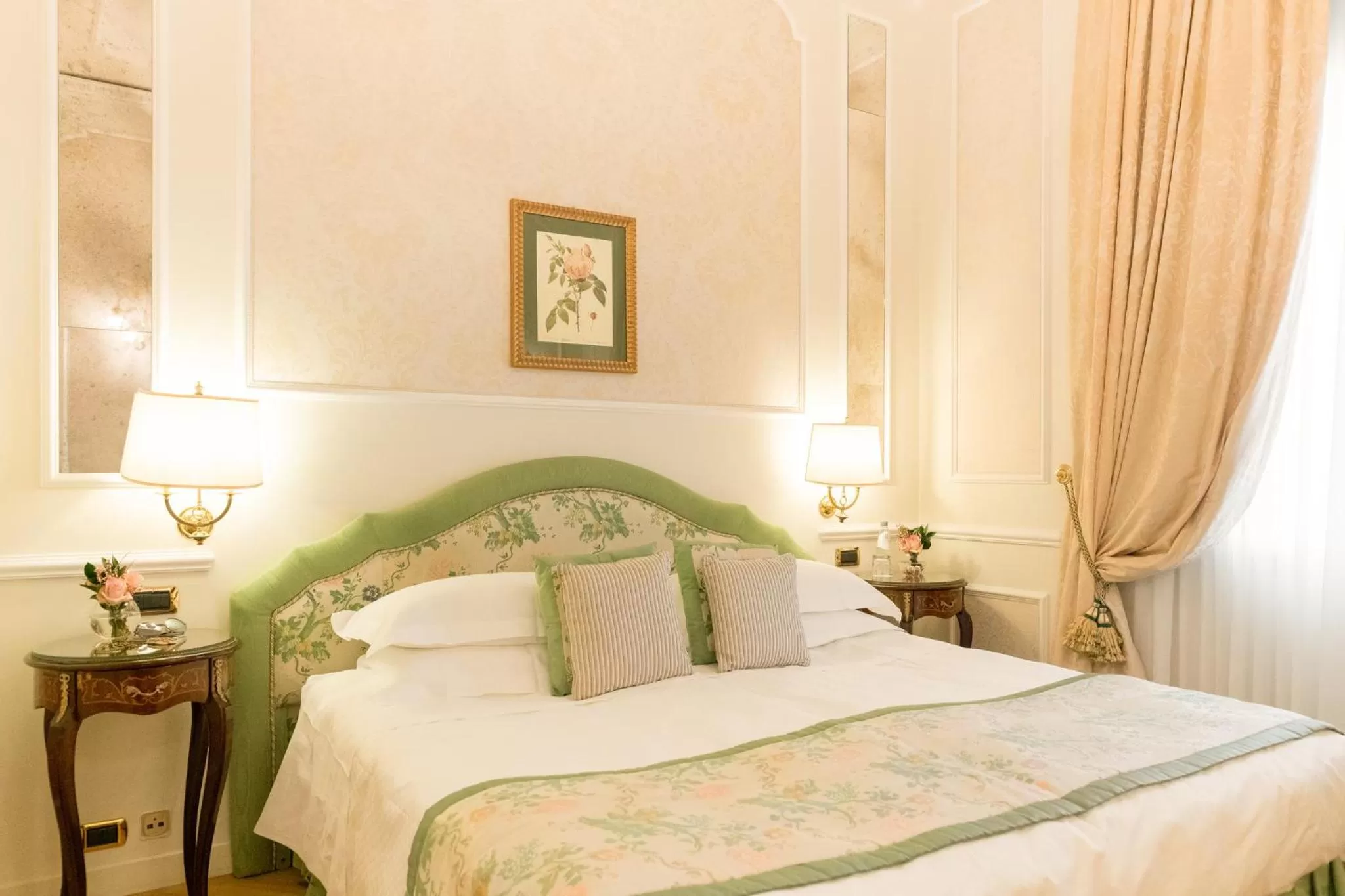 Photo of the whole room, Bed in Grand Hotel Majestic gia' Baglioni