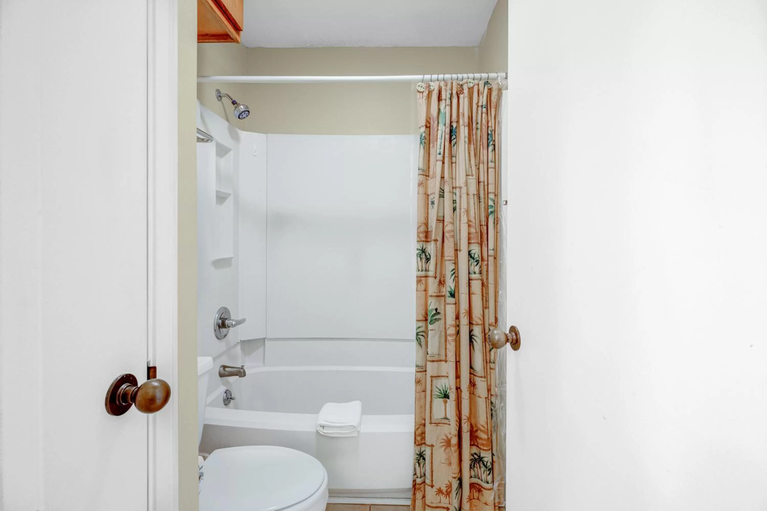 Bathroom in Arcadian Dunes 26-507