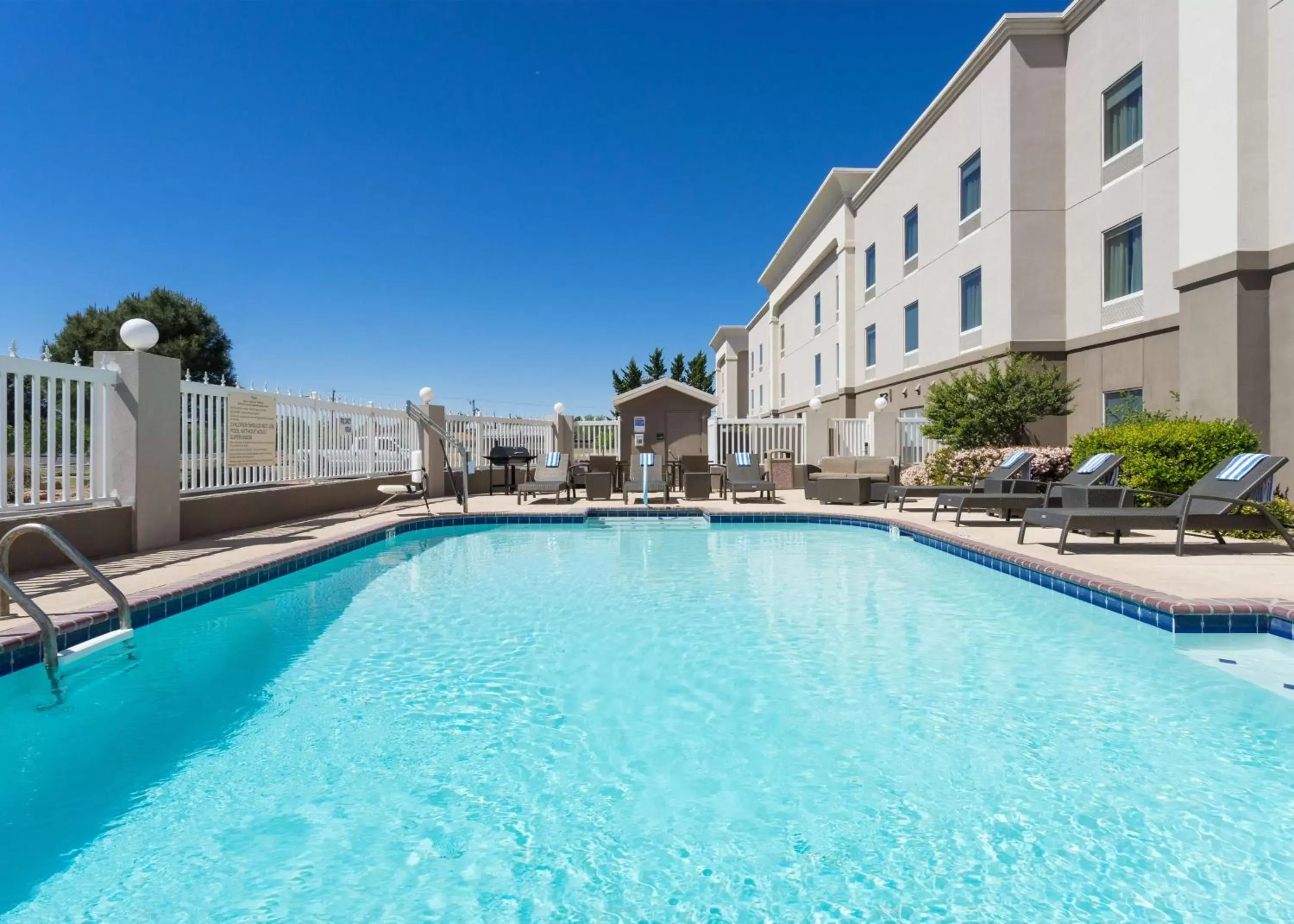 Pool view, Swimming Pool in Hampton Inn Odessa