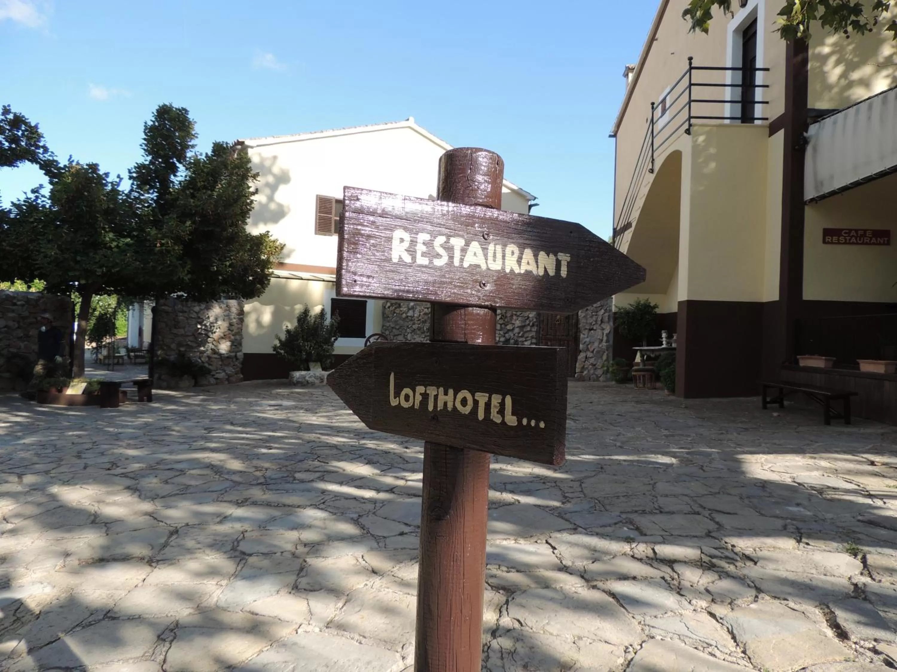 Decorative detail, Property Building in loftOtel canet
