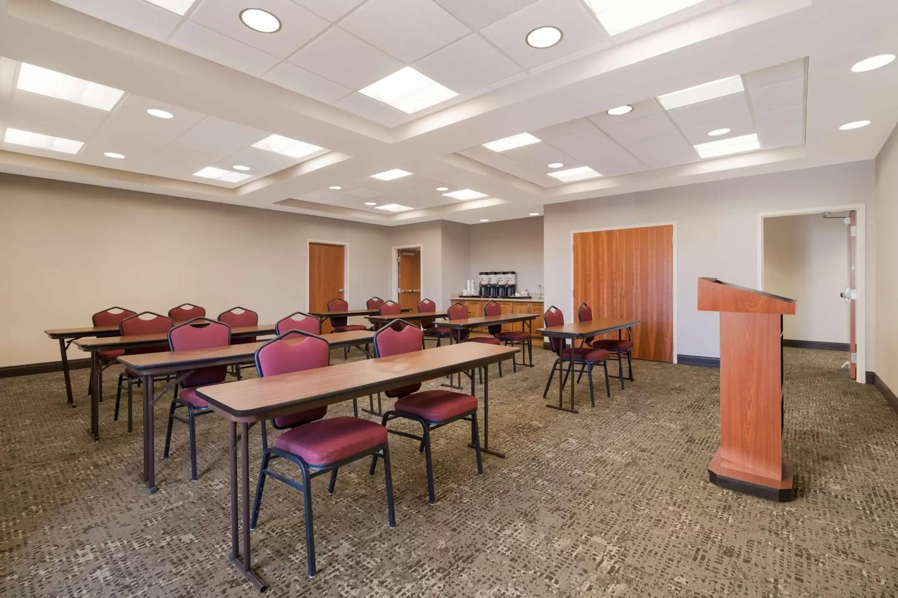 Meeting/conference room in Hampton Inn & Suites Plattsburgh