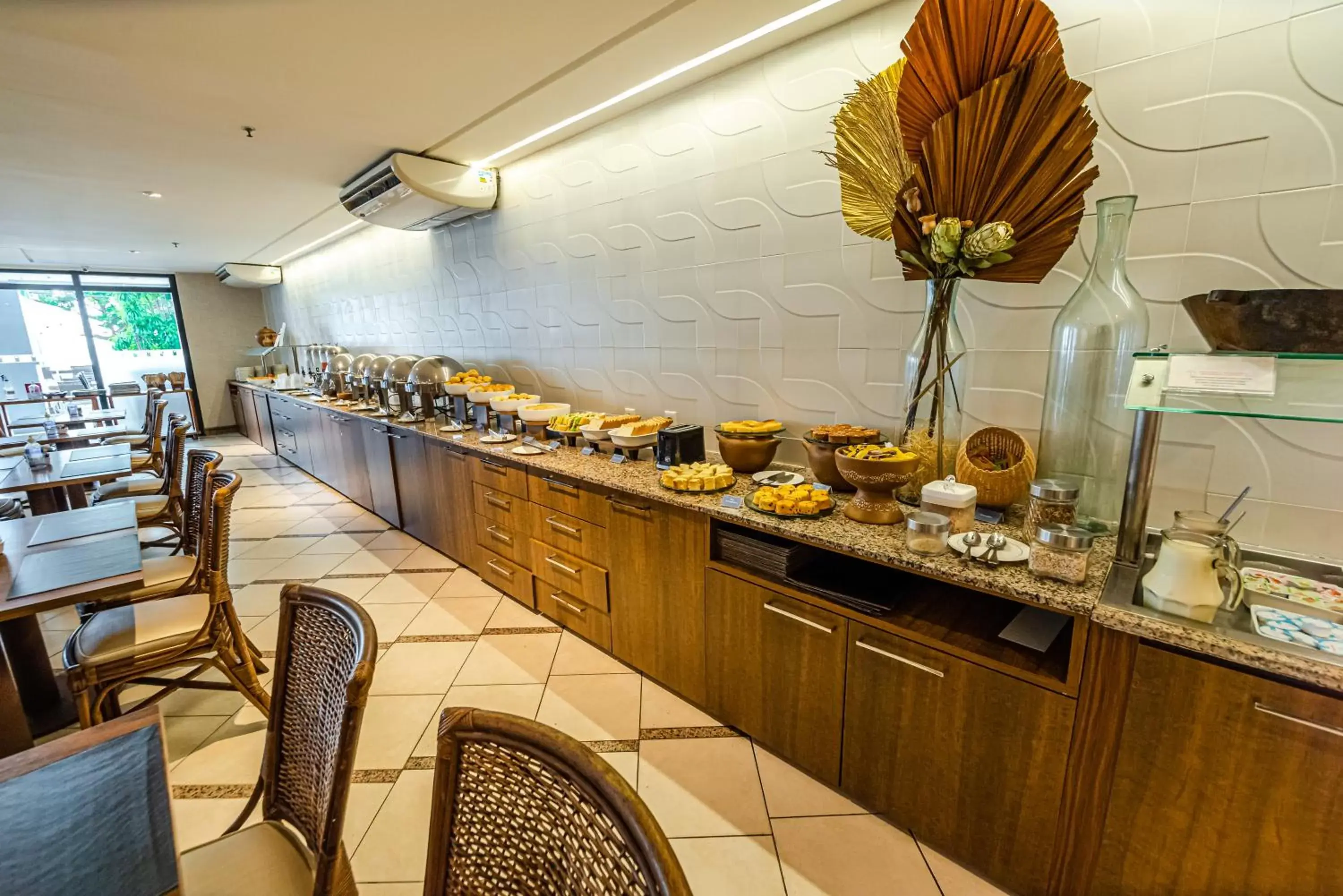 Breakfast, Restaurant/Places to Eat in Hotel Sonata de Iracema