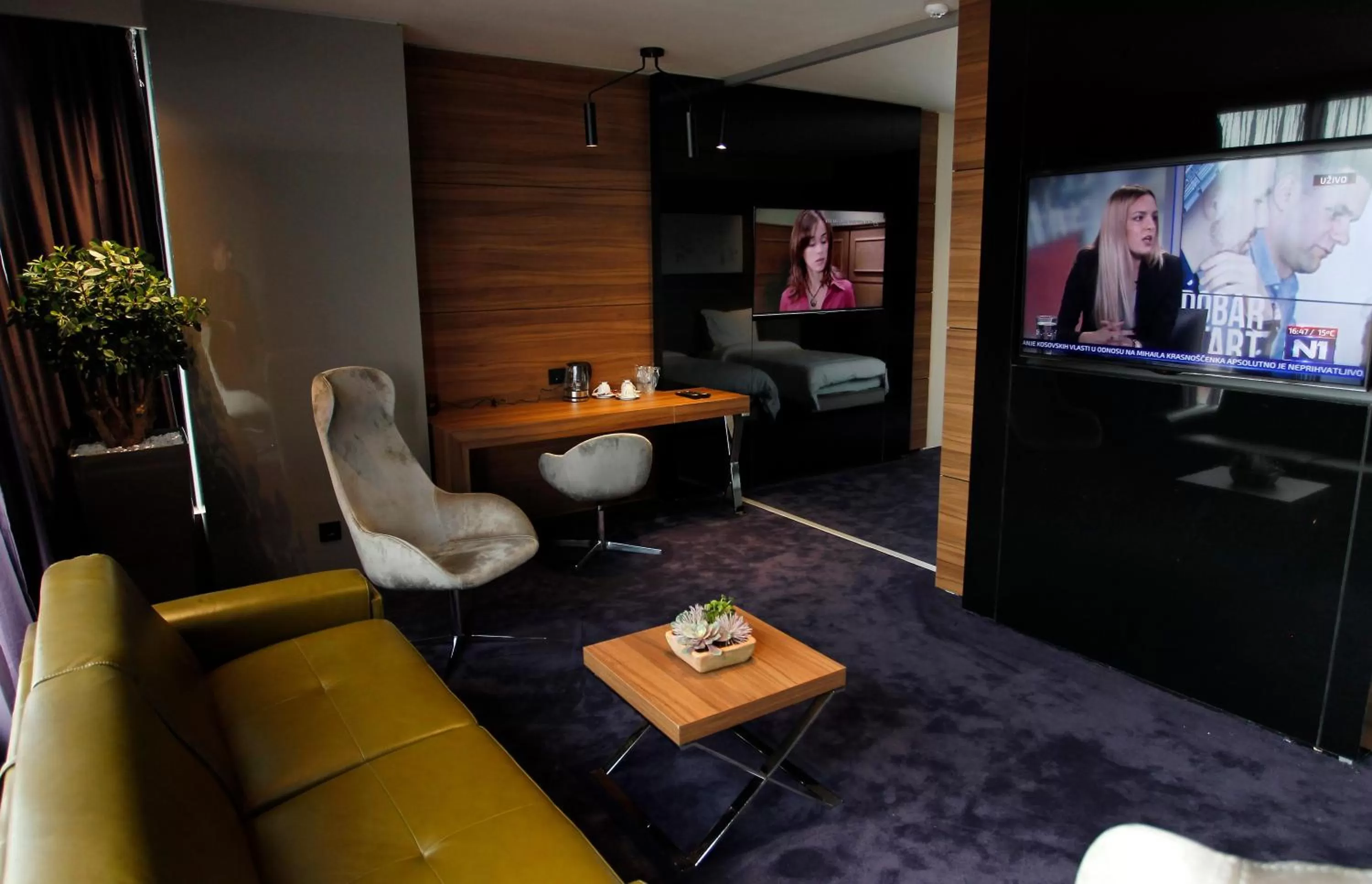 TV and multimedia in Ambasador Hotel