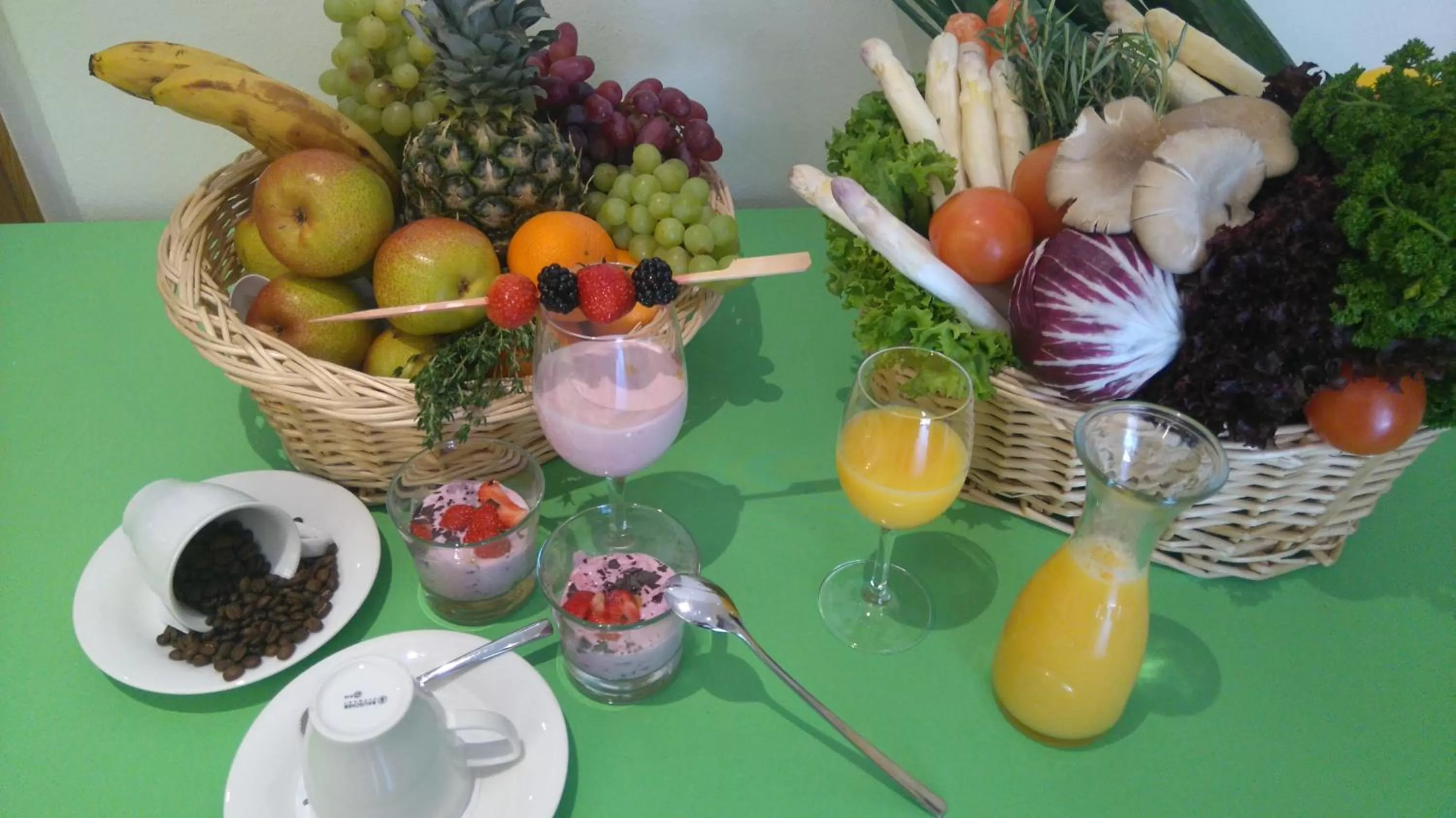 Food and drinks in Ardey Hotel