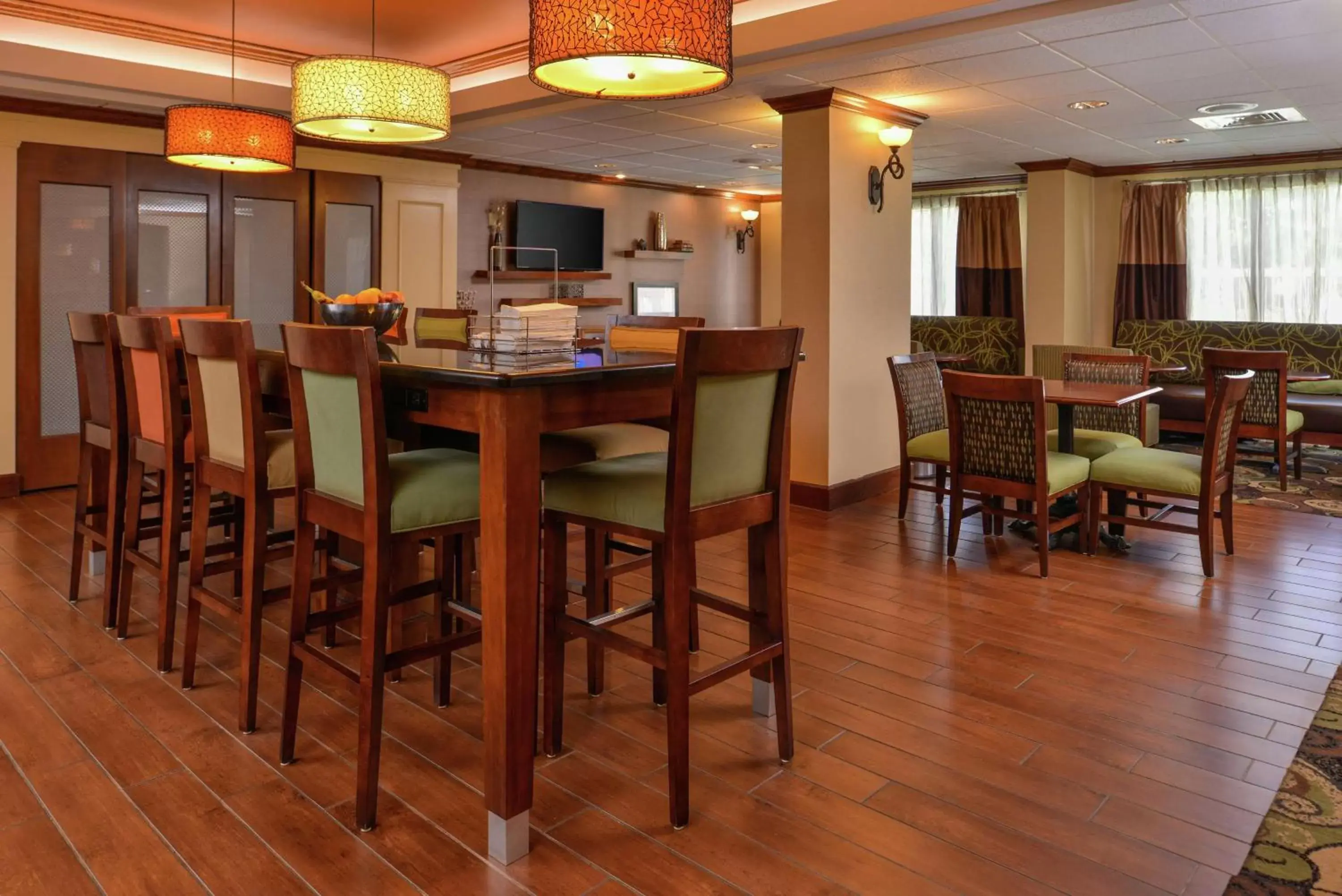 Breakfast, Restaurant/Places to Eat in Hampton Inn South Hill