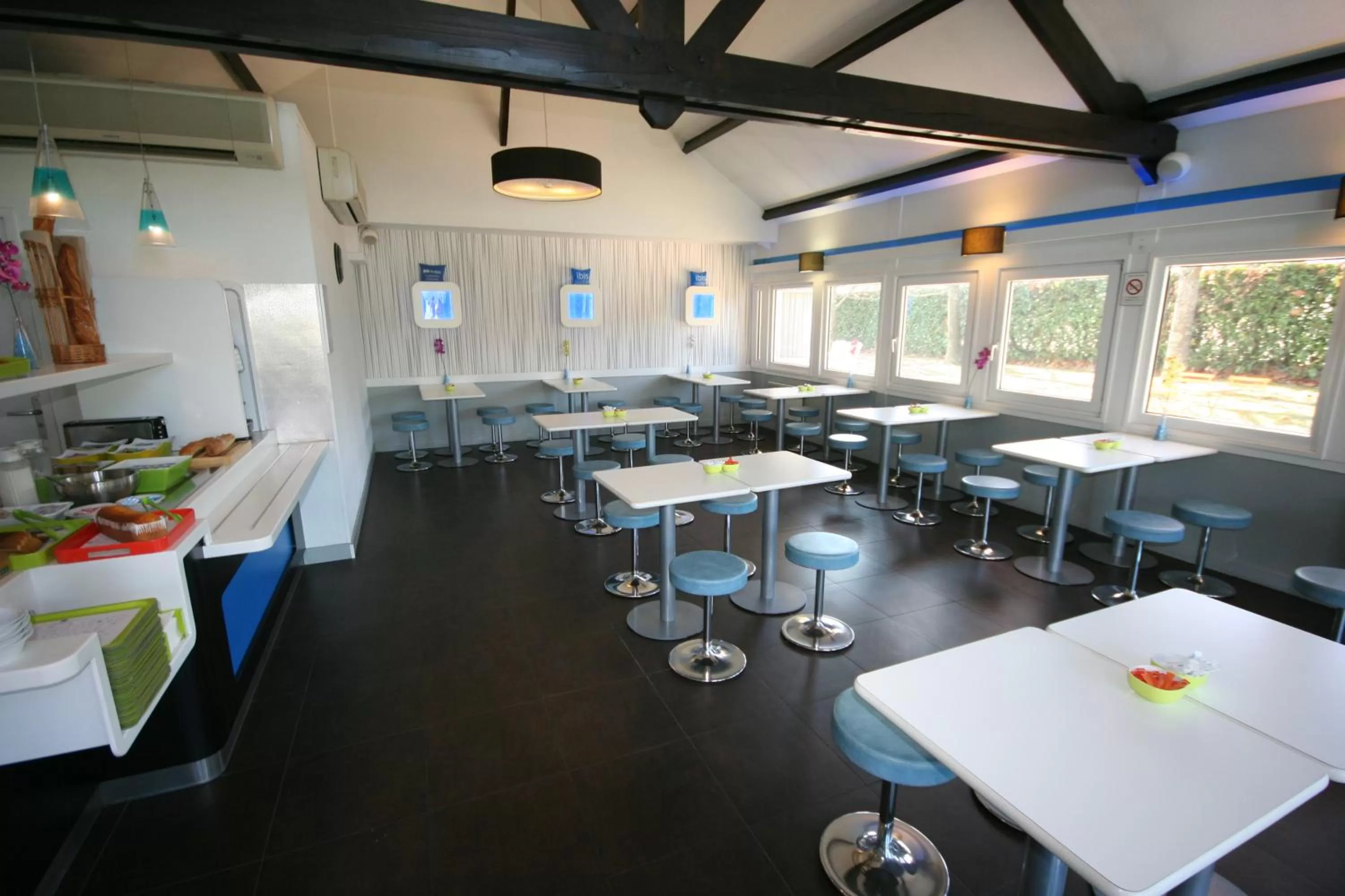 Food and drinks in Hôtel Ibis Budget Nantes Ouest Atlantis Couëron