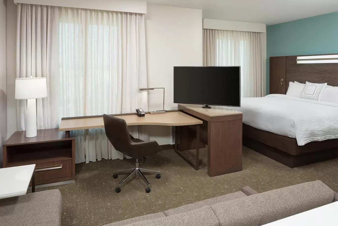 Bedroom, TV/Entertainment Center in Residence Inn by Marriott Ontario Rancho Cucamonga