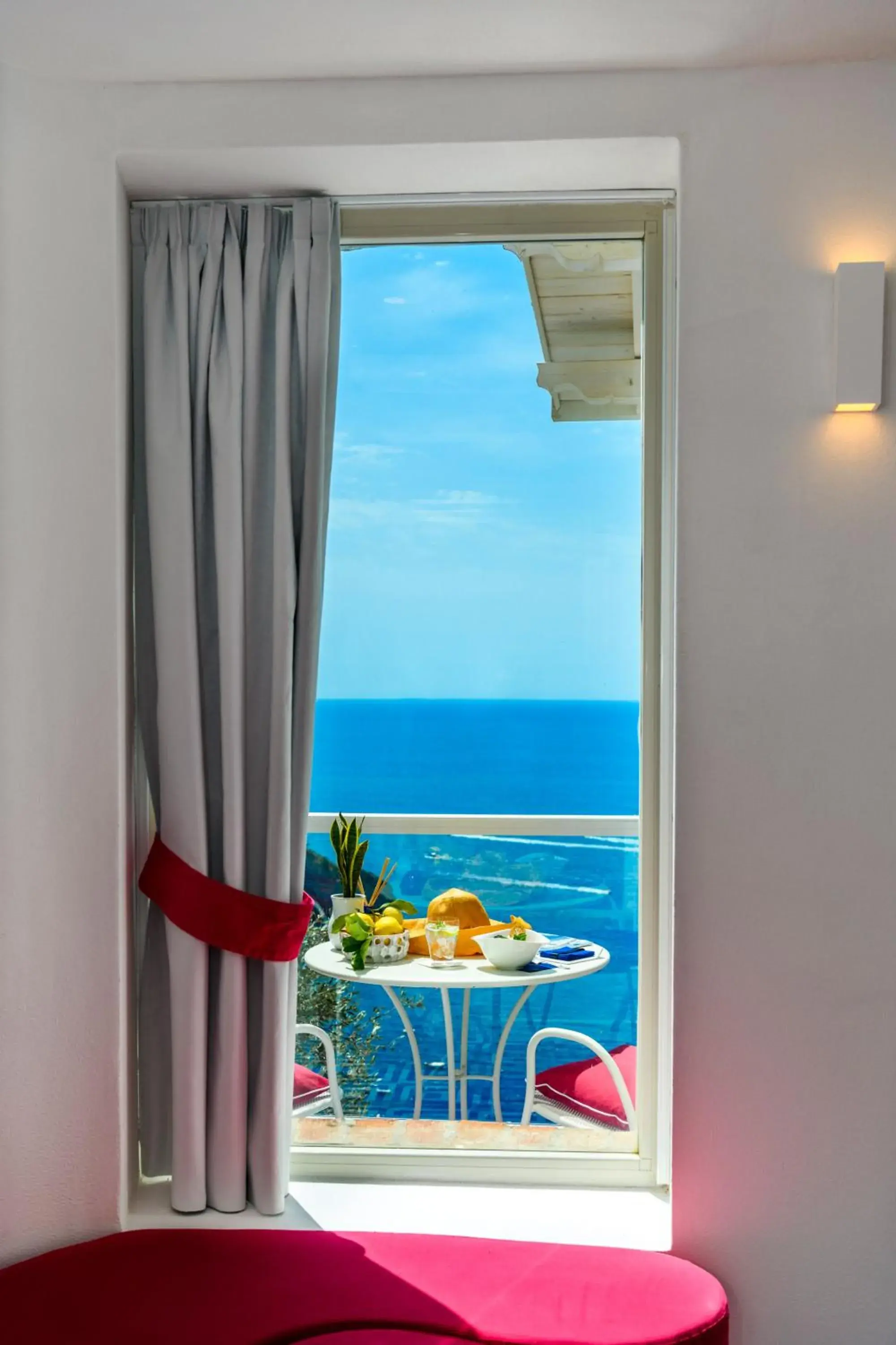 Bedroom, Sea View in Grand Hotel Tritone