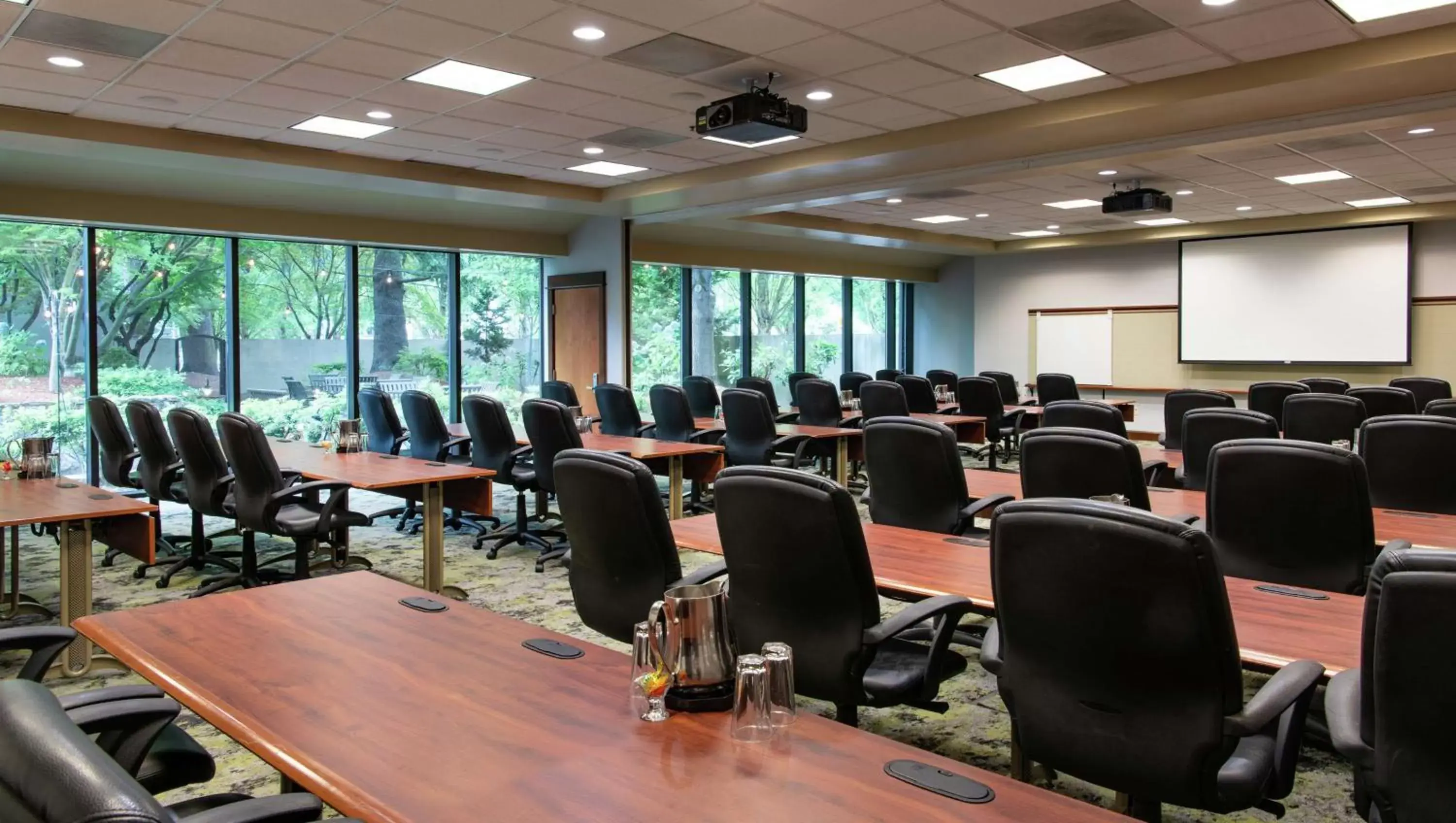 Meeting/conference room in DoubleTree by Hilton Portland