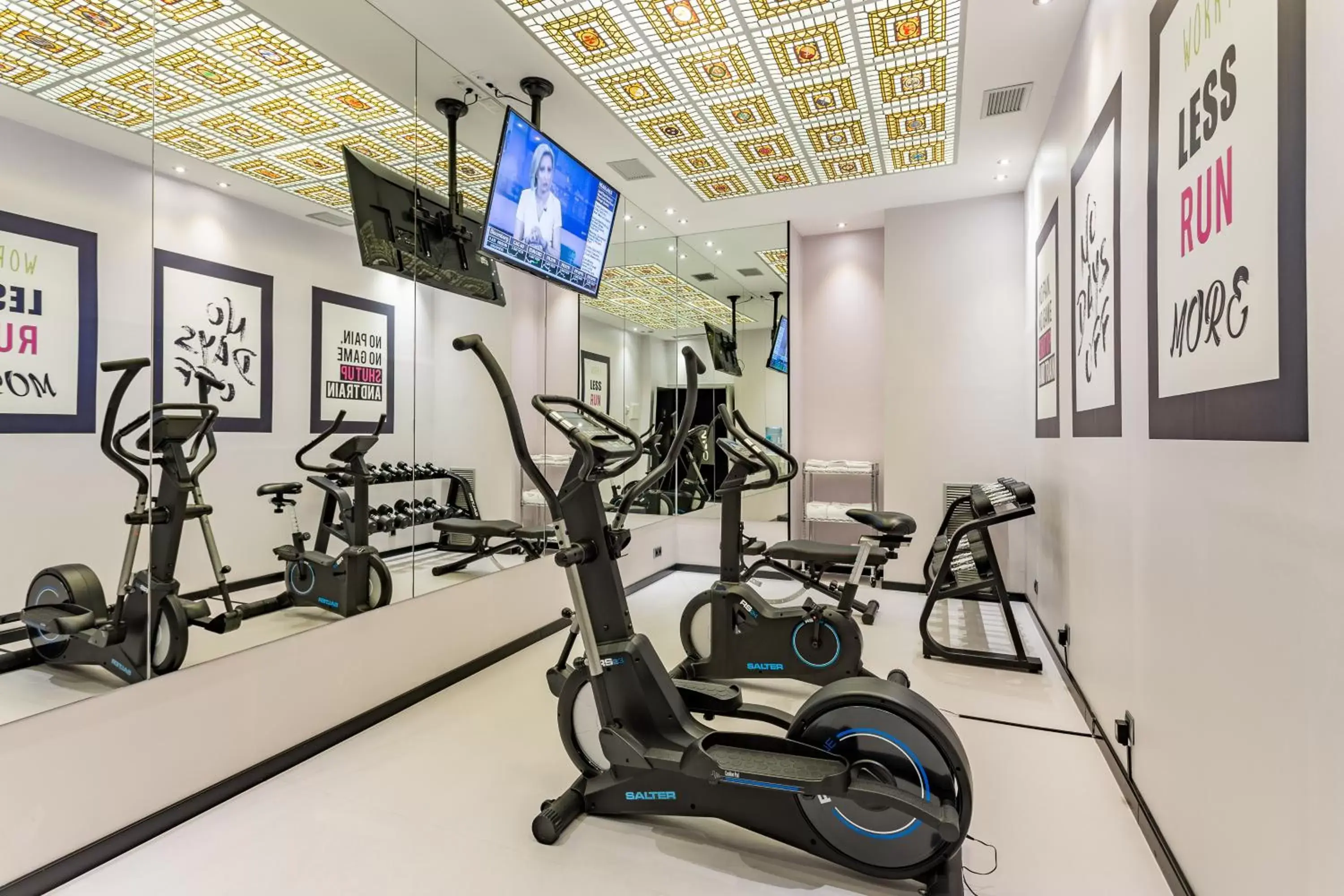 Fitness Center/Facilities in Room Mate Carla