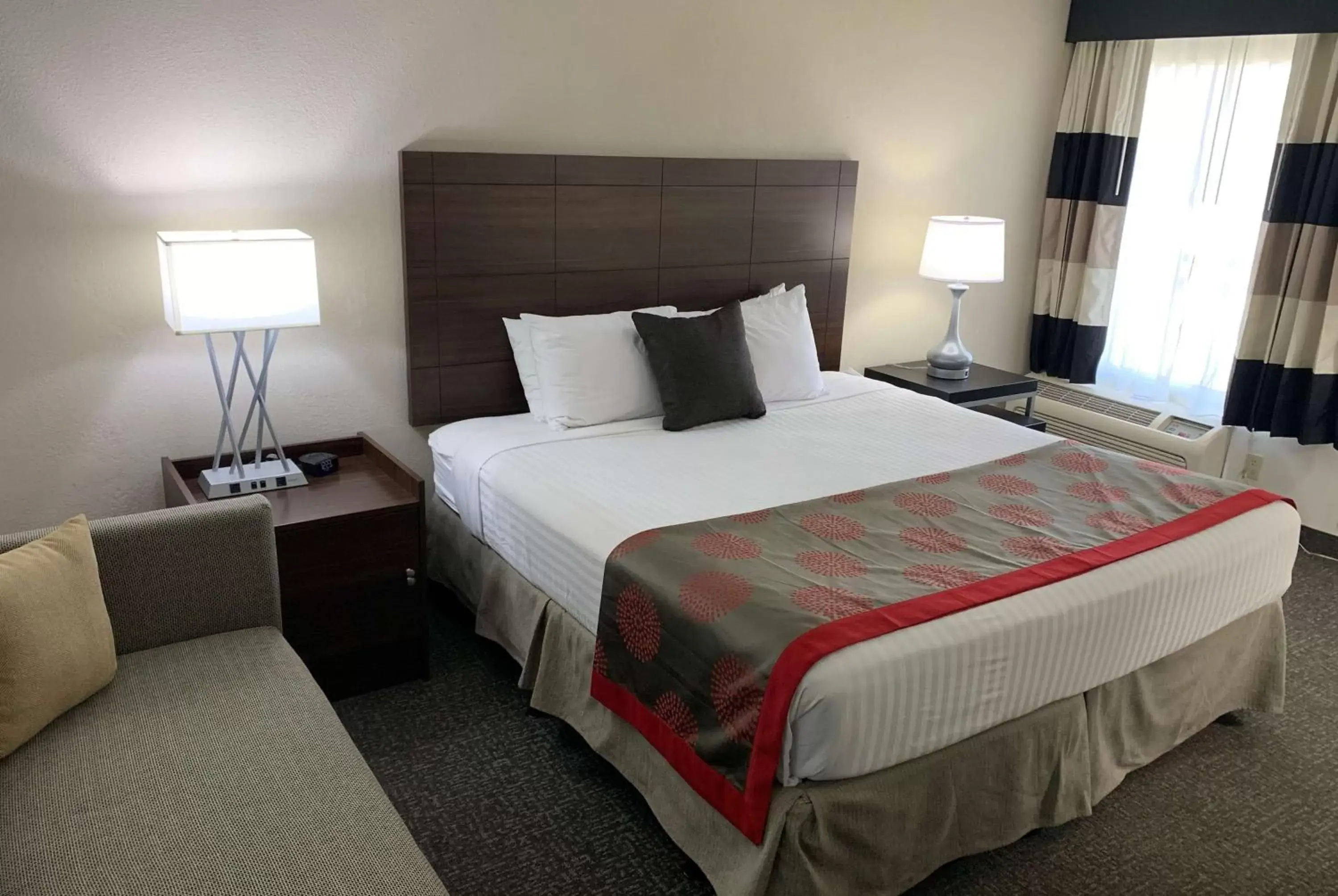 King Room with City View - Non-Smoking in Ramada by Wyndham Sarasota Waterfront