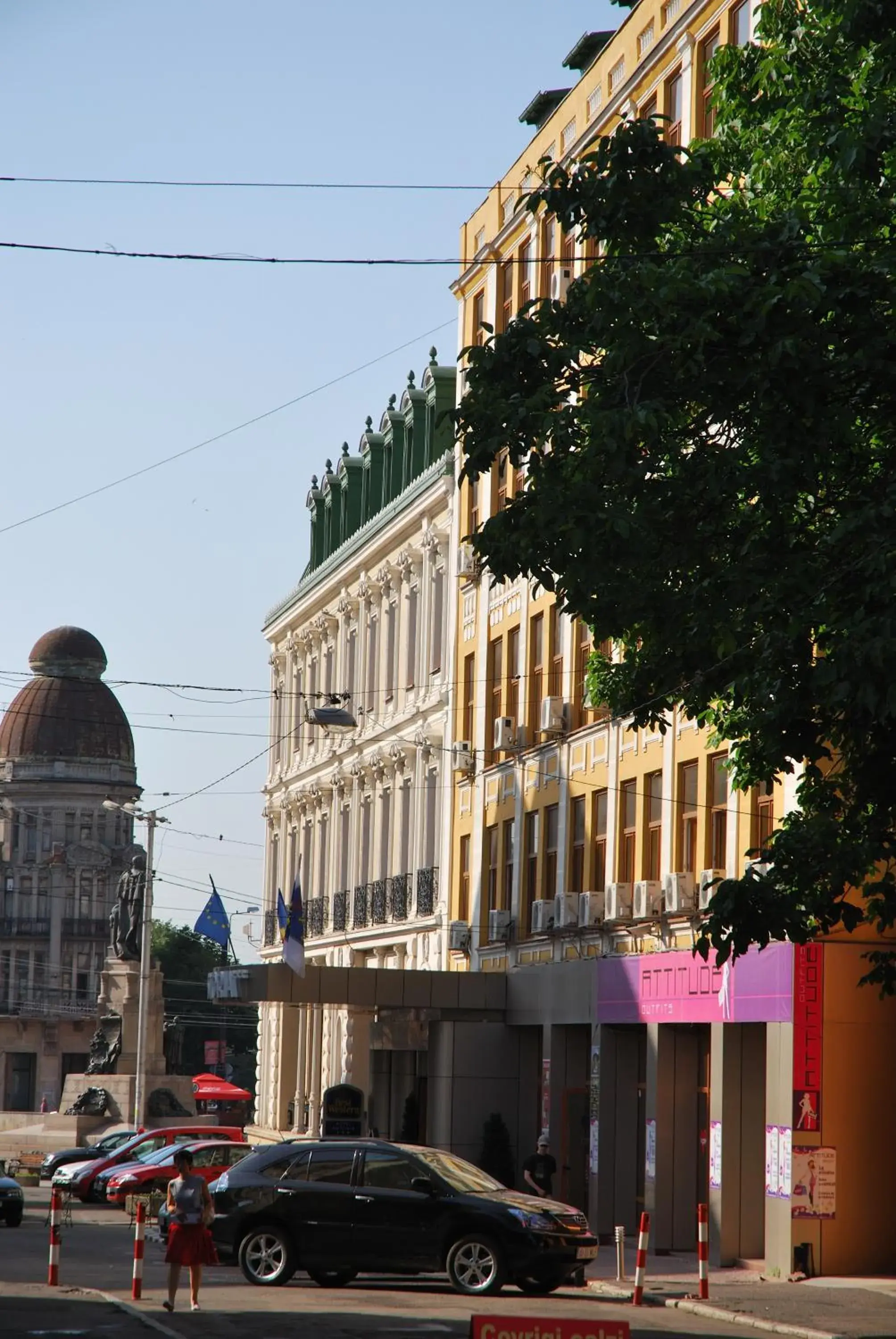 Property Building in Hotel Astoria City Center