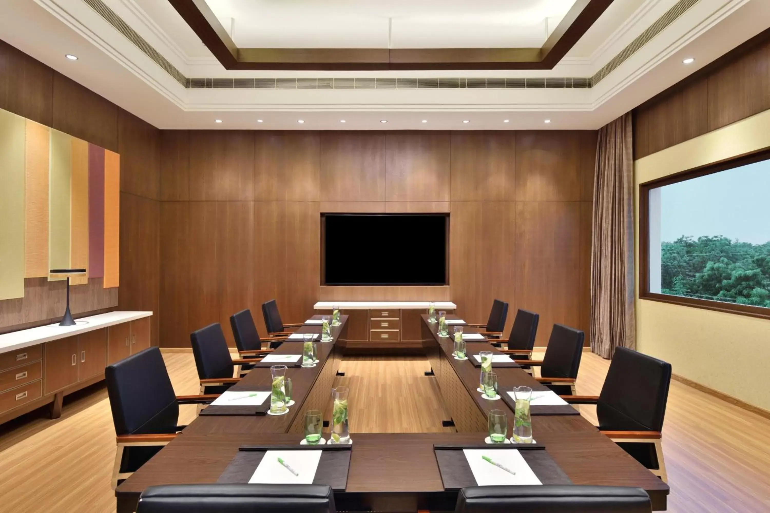 Meeting/conference room in Courtyard by Marriott Madurai