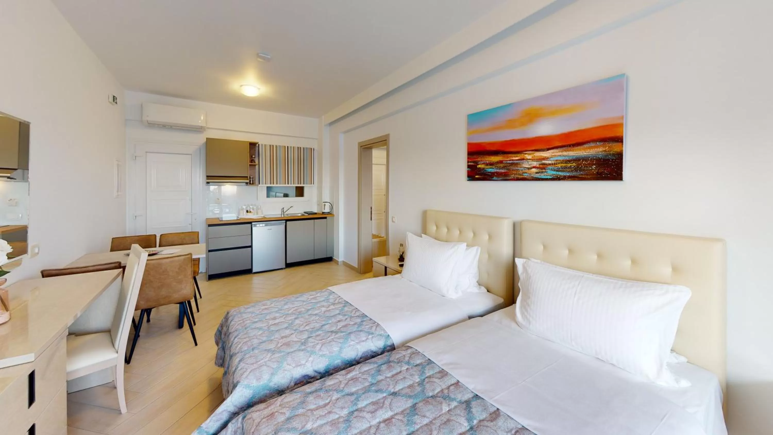 Bedroom, Bed in Golden Lion Parga