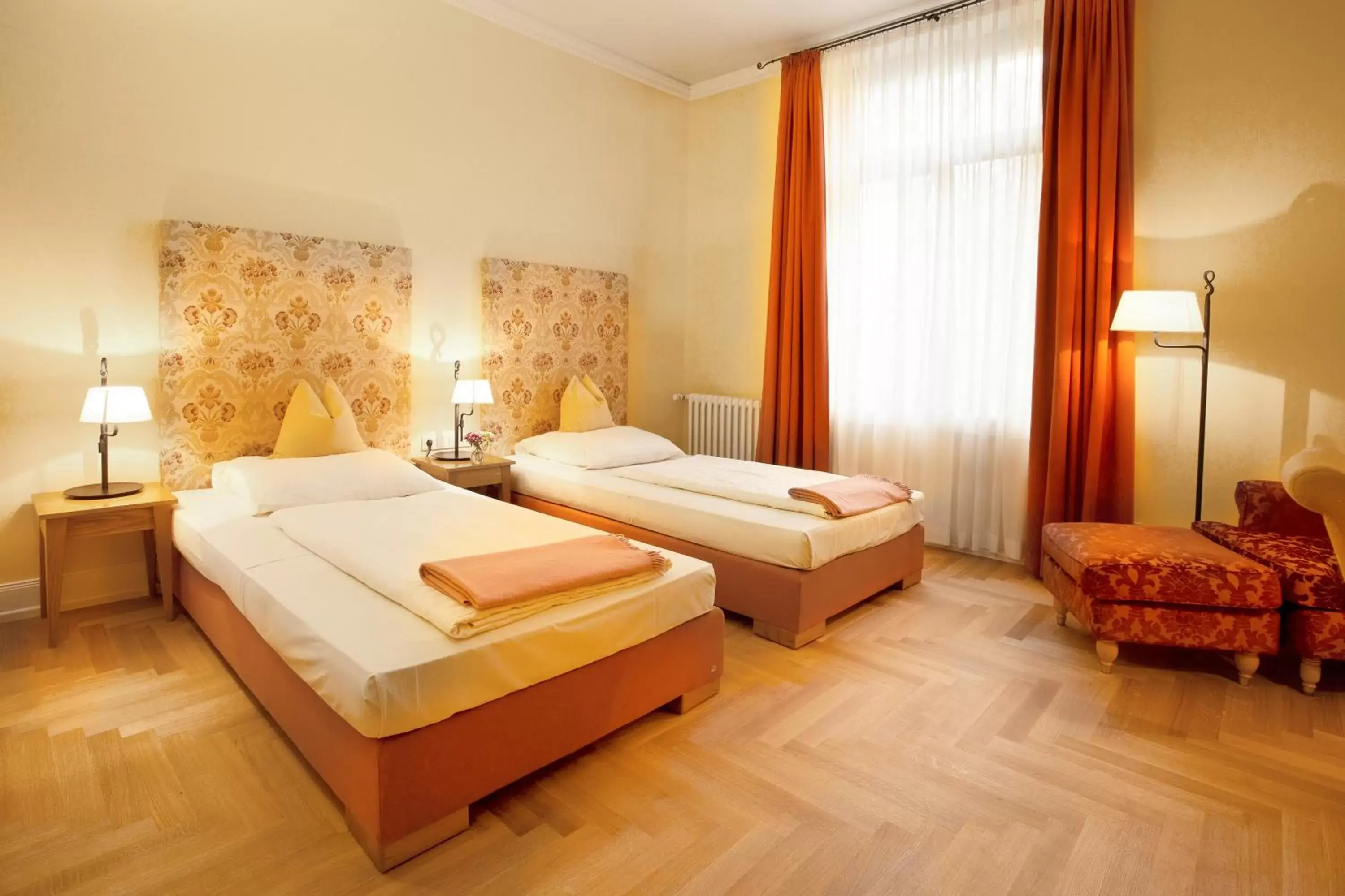Standard Double or Twin Room in Hotel Villa Florentina Standard Double or Twin Room in Hotel Villa Florentina