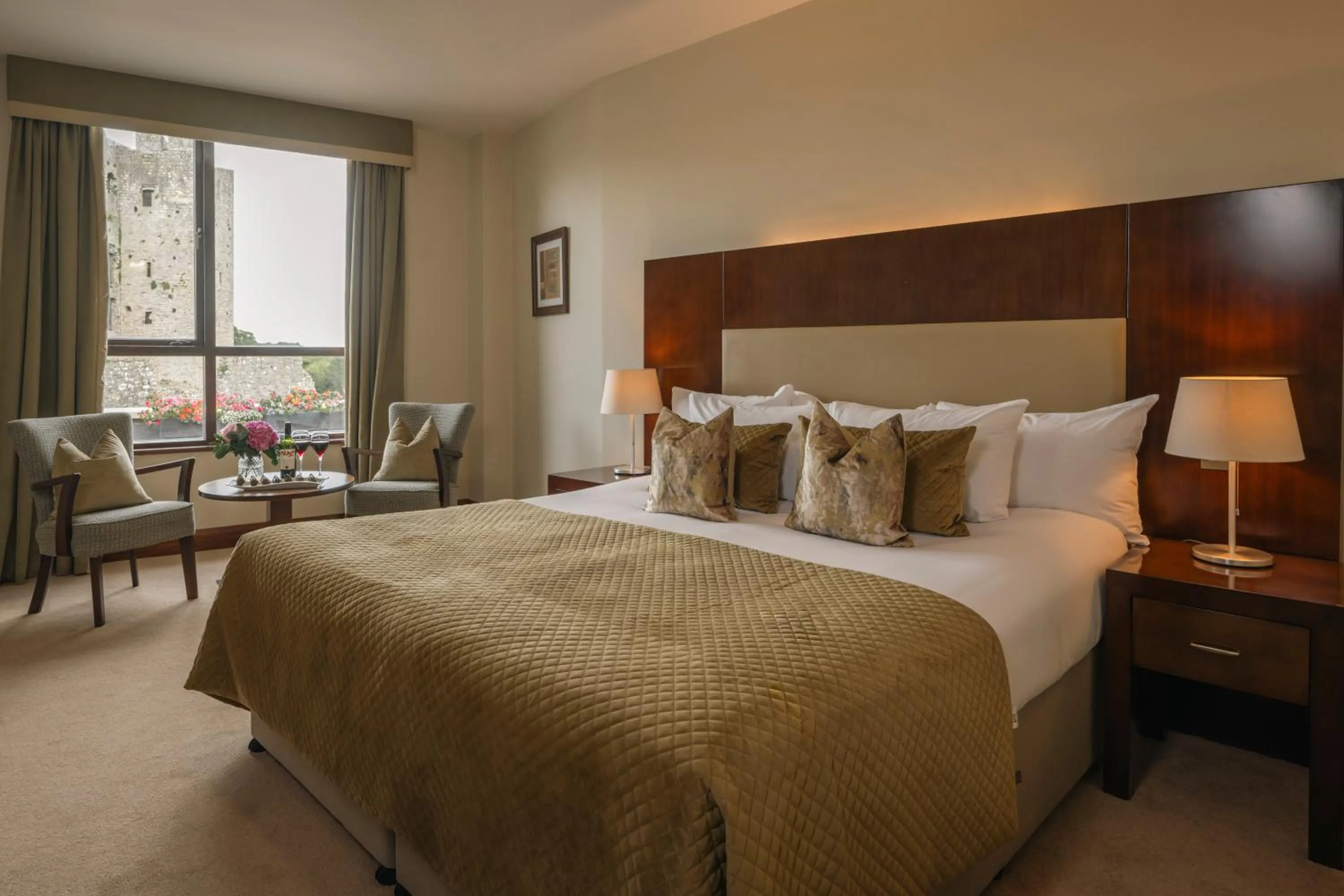 Bedroom, Bed in Trim Castle Hotel